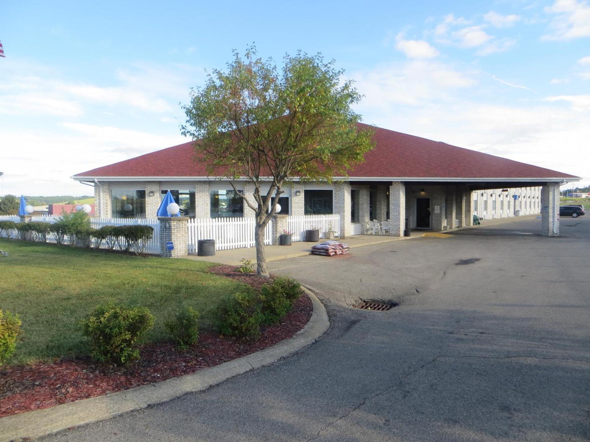 Days Inn by Wyndham Jackson photo 29