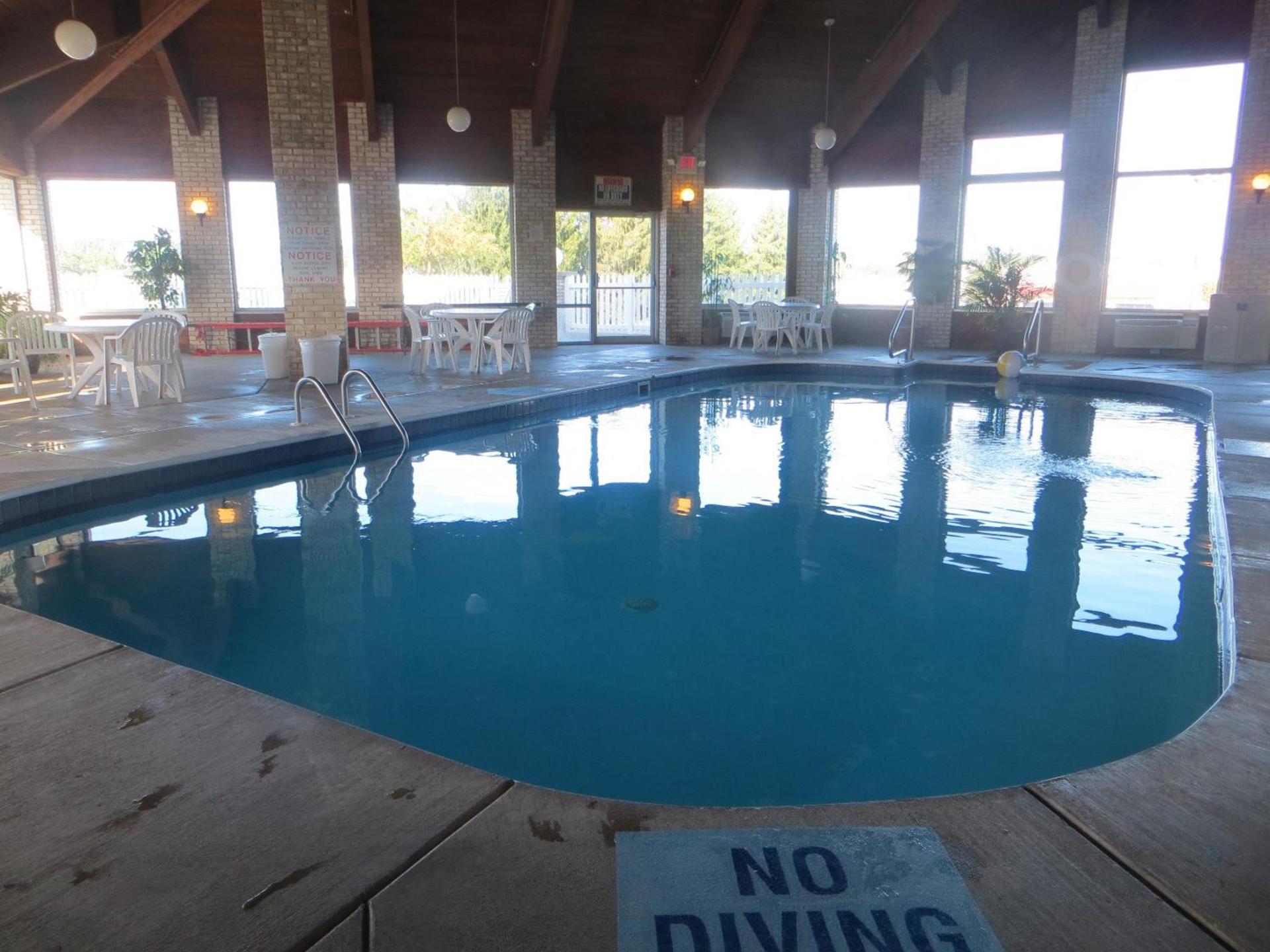 Days Inn by Wyndham Jackson photo 53