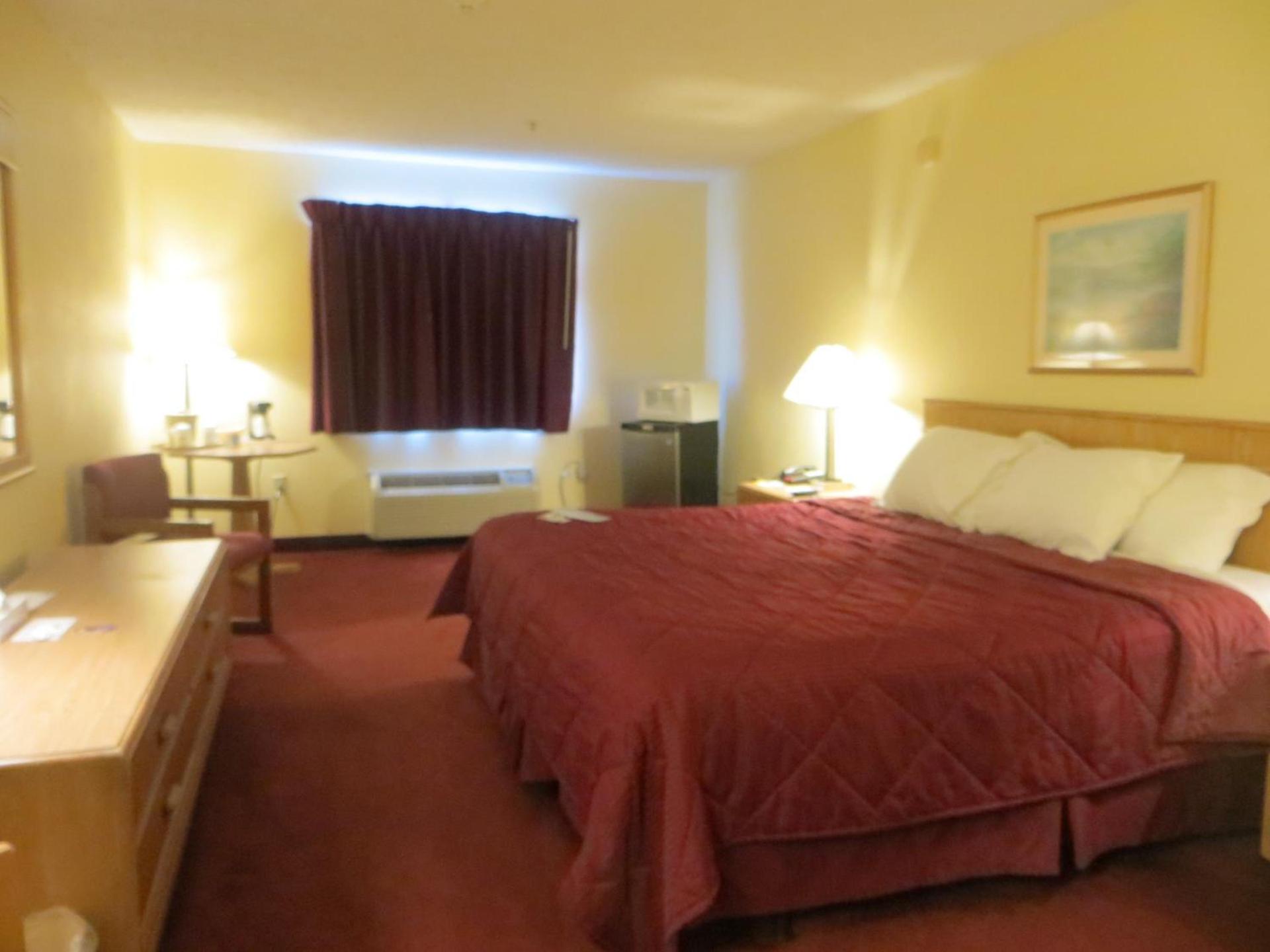 Days Inn by Wyndham Jackson photo 37