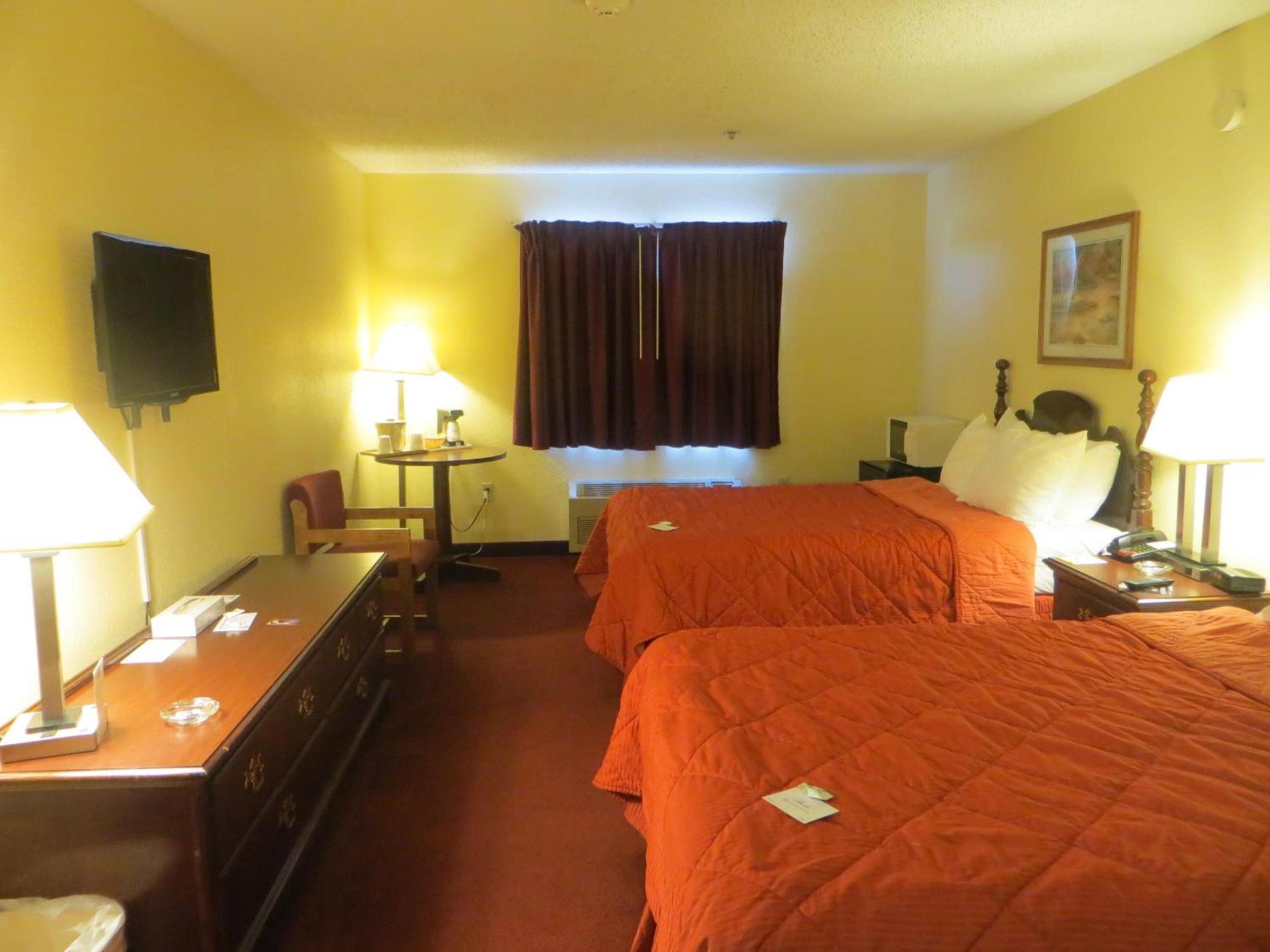 Days Inn by Wyndham Jackson photo 40