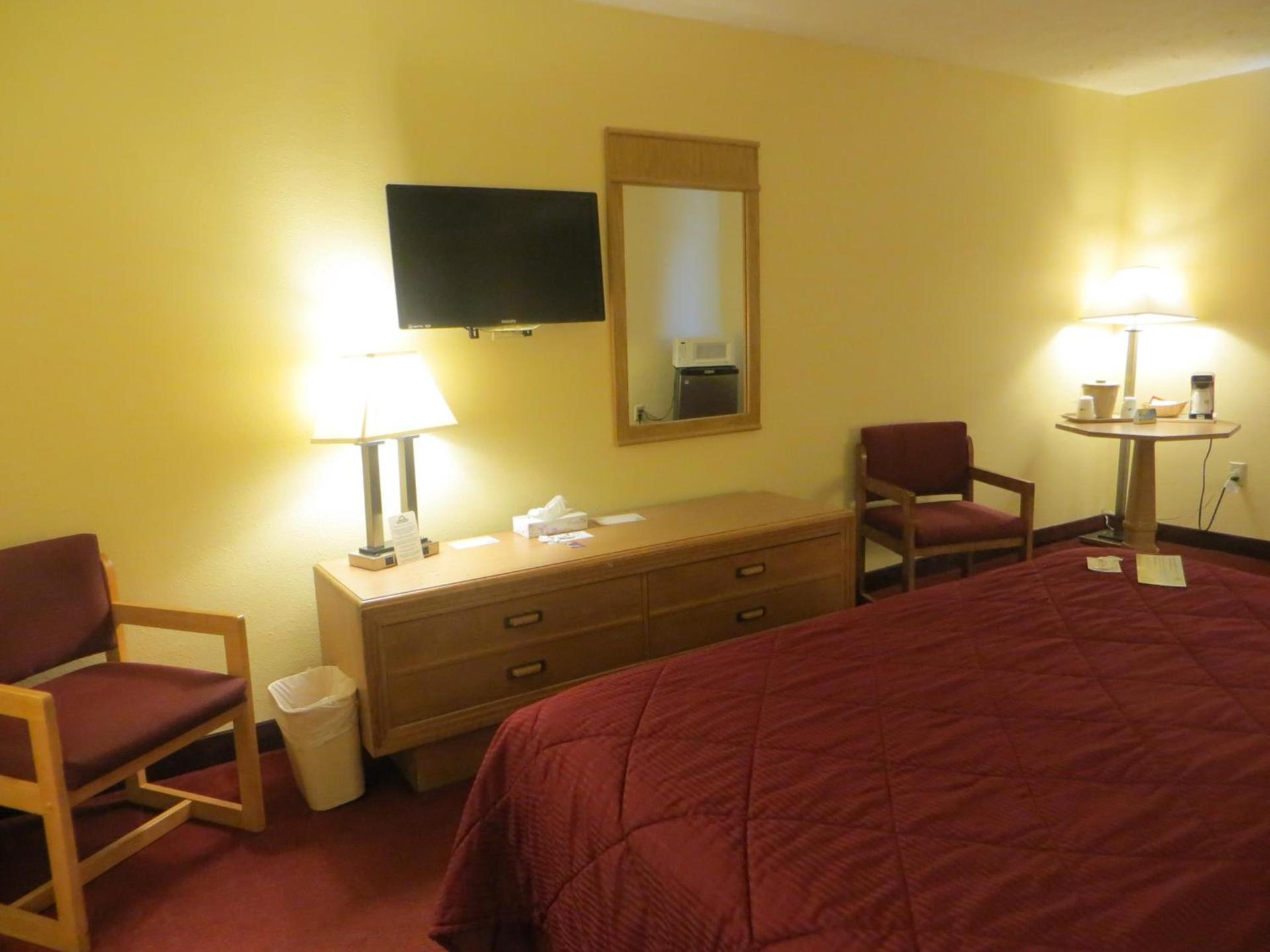 Days Inn by Wyndham Jackson photo 44