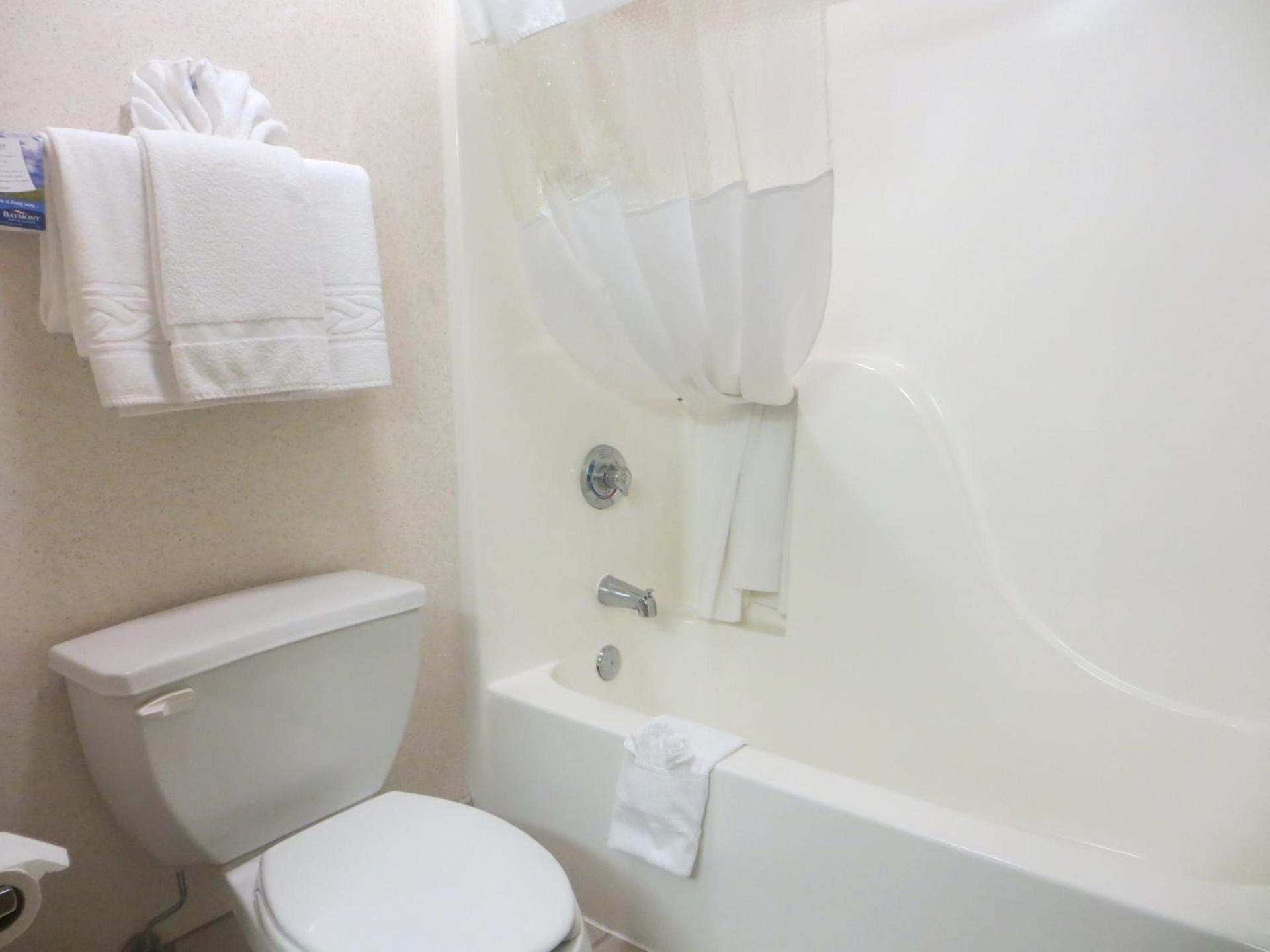 Days Inn by Wyndham Jackson photo 51