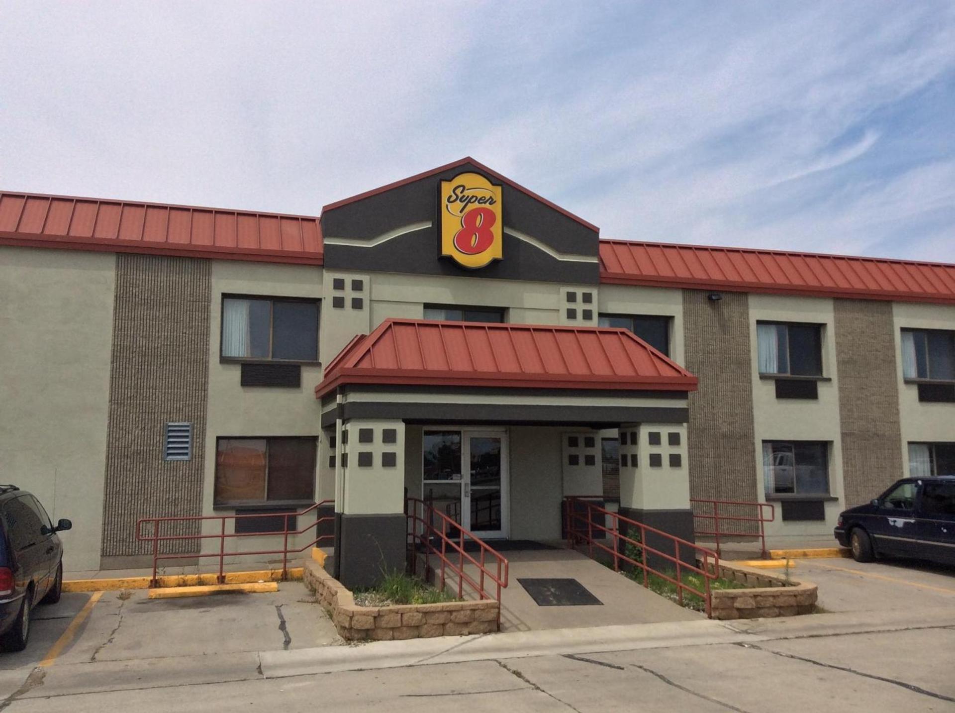 Super 8 by Wyndham Marshalltown photo 23