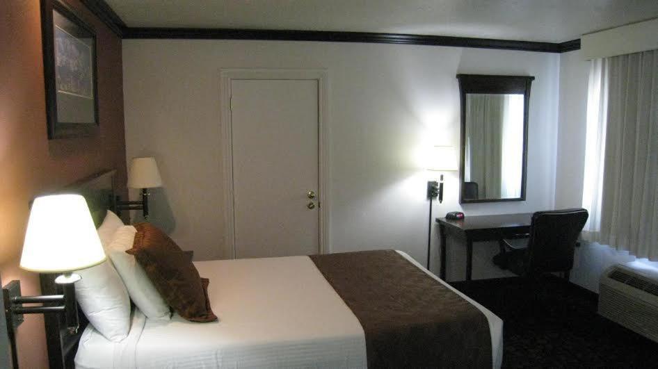 Heber Inn photo 2