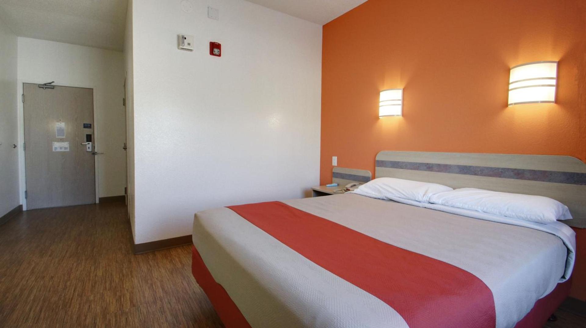 Motel 6 Lehi, UT - Thanksgiving Point photo 27