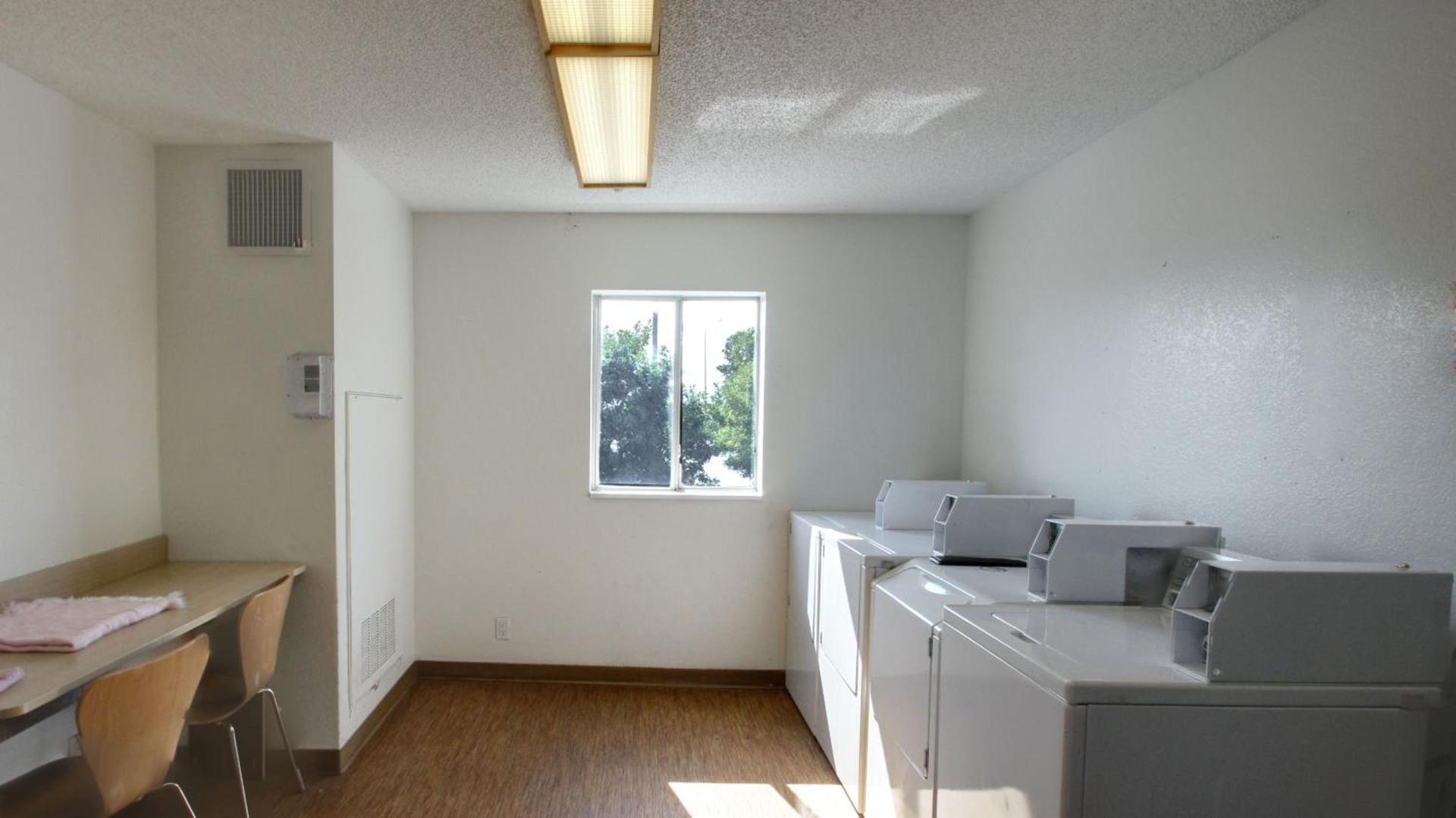 Motel 6 Lehi, UT - Thanksgiving Point photo 33