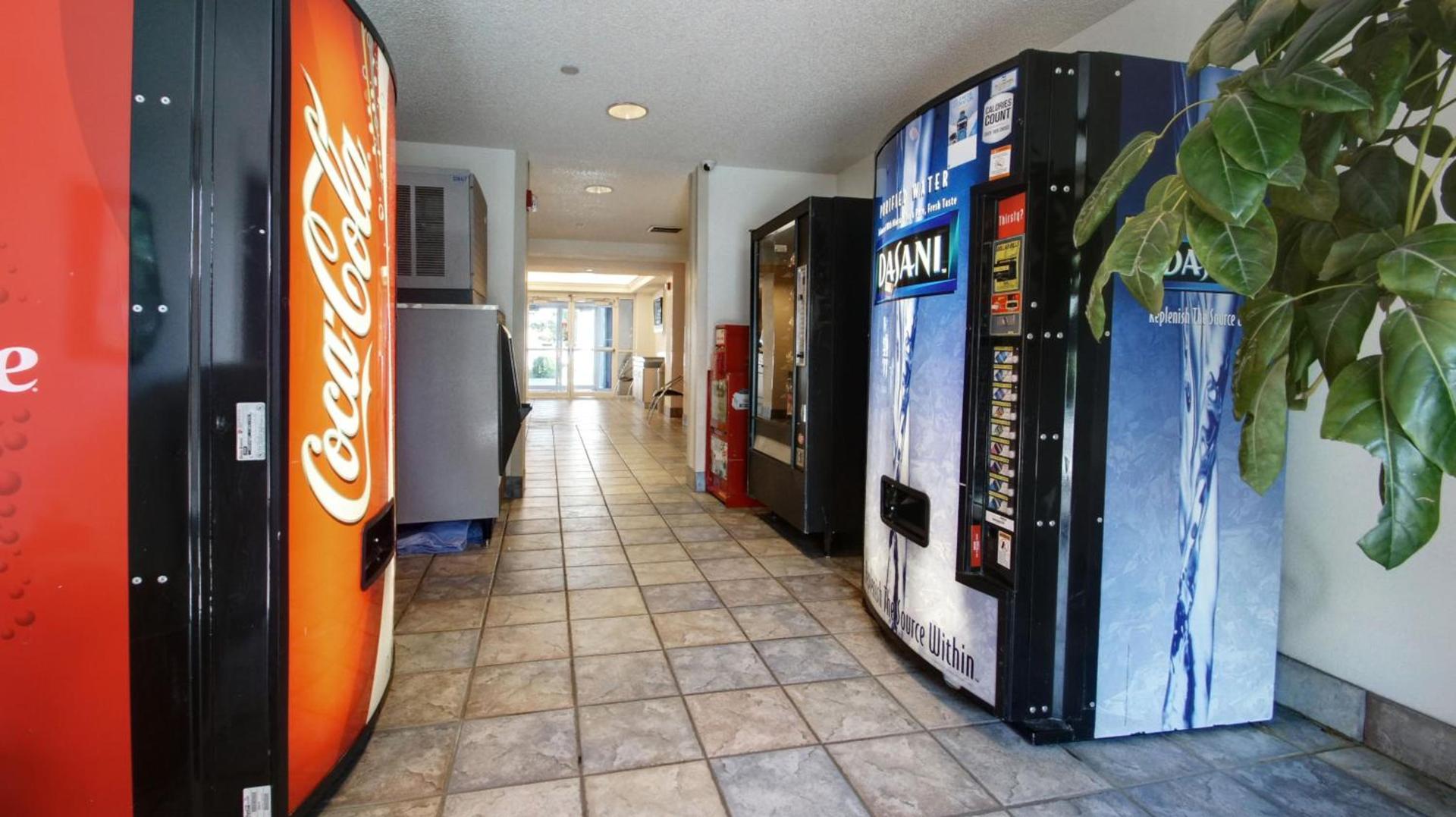 Motel 6 Lehi, UT - Thanksgiving Point photo 39