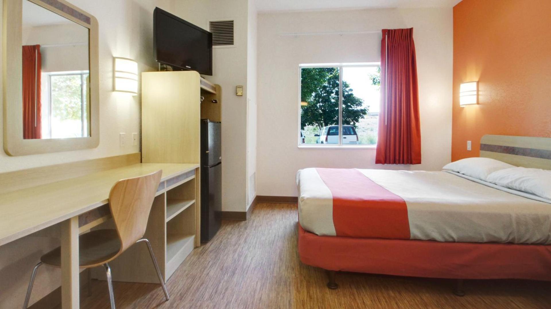 Motel 6 Lehi, UT - Thanksgiving Point photo 45