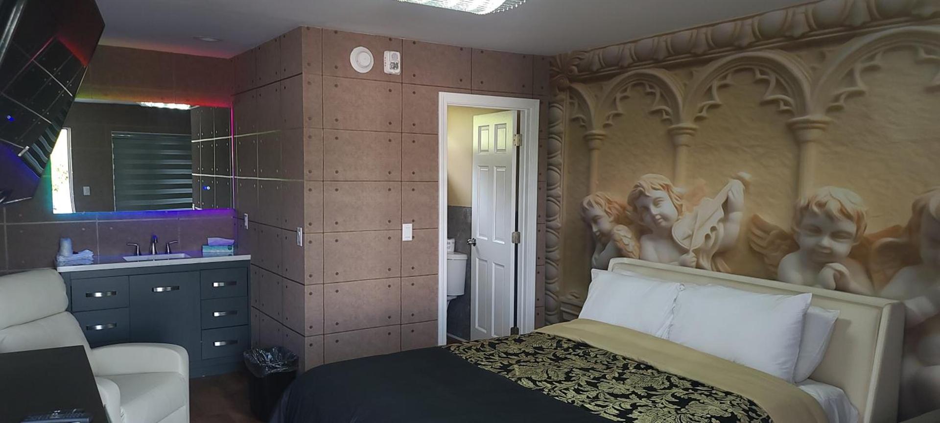 Americas Best Value Inn Providence-North Scituate photo 29