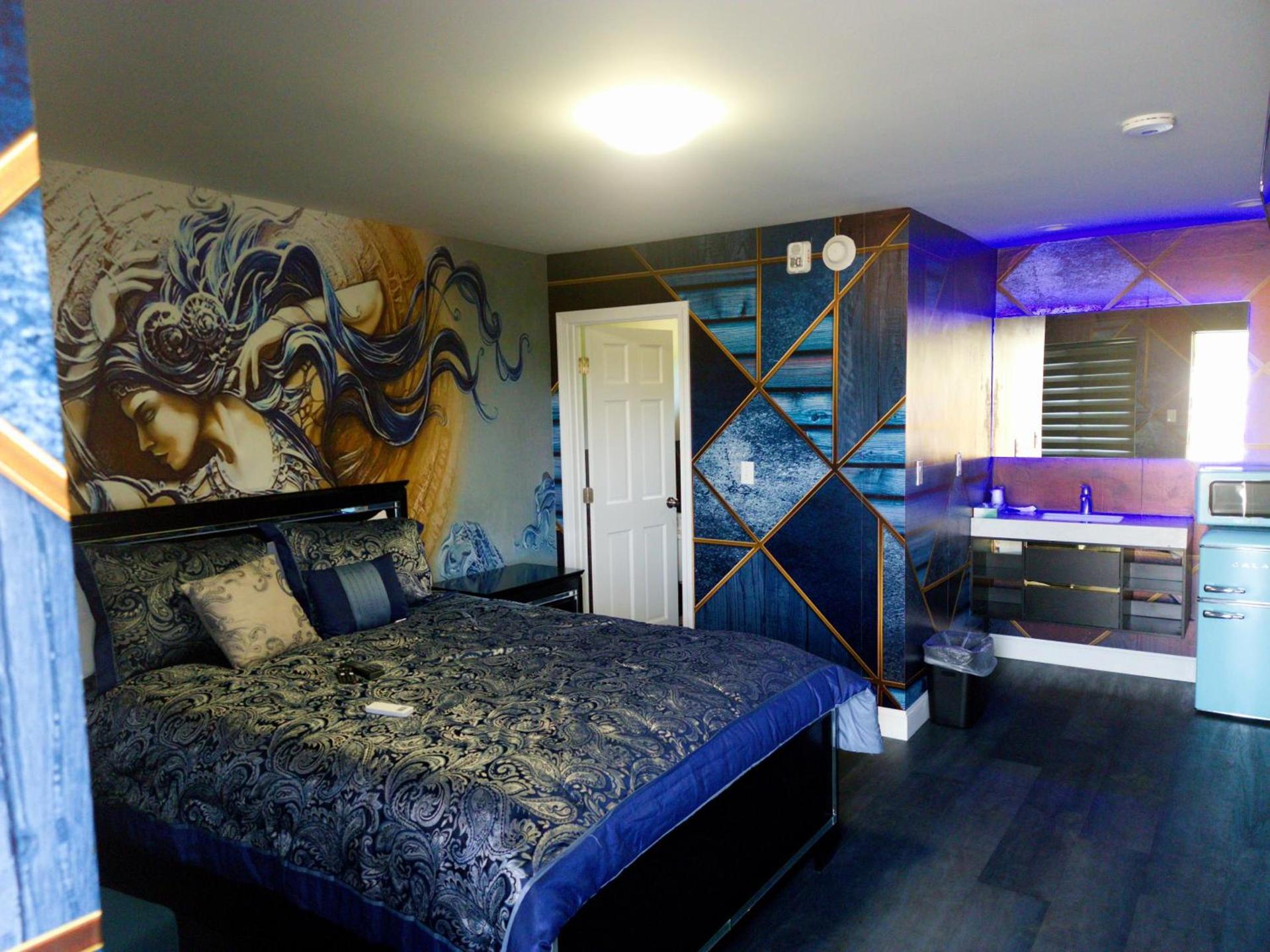 Americas Best Value Inn Providence-North Scituate photo 11
