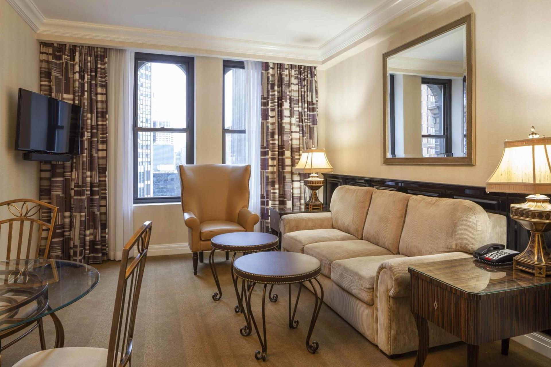 The Manhattan Club photo 16