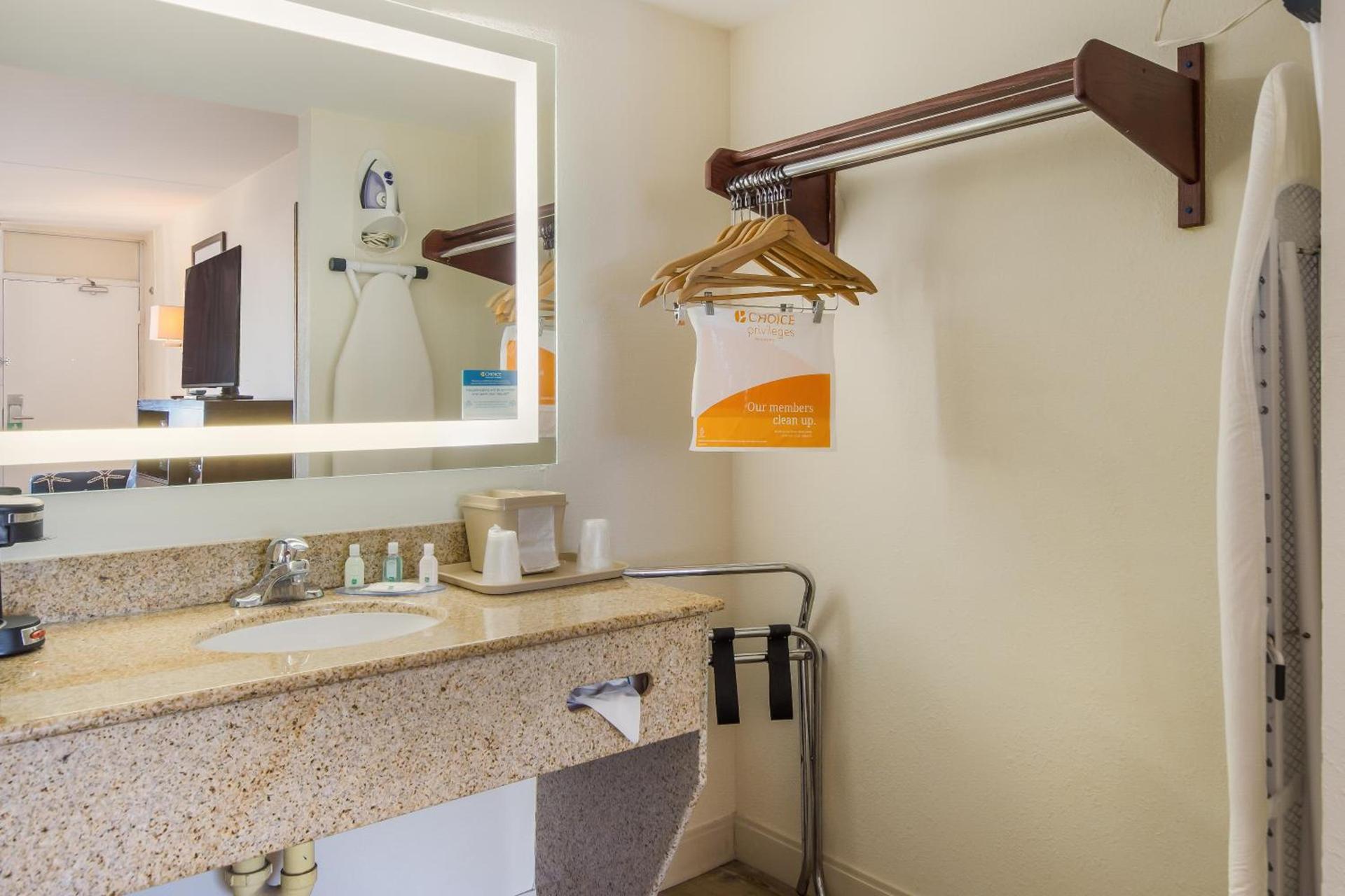 Quality Inn Bradenton - Sarasota North photo 43
