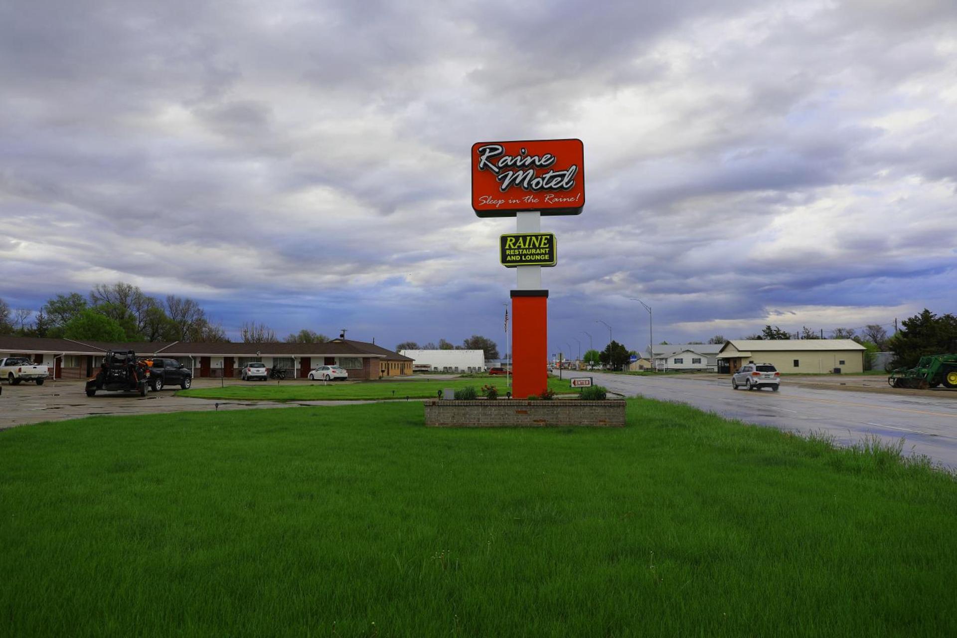 Raine Motel photo 2