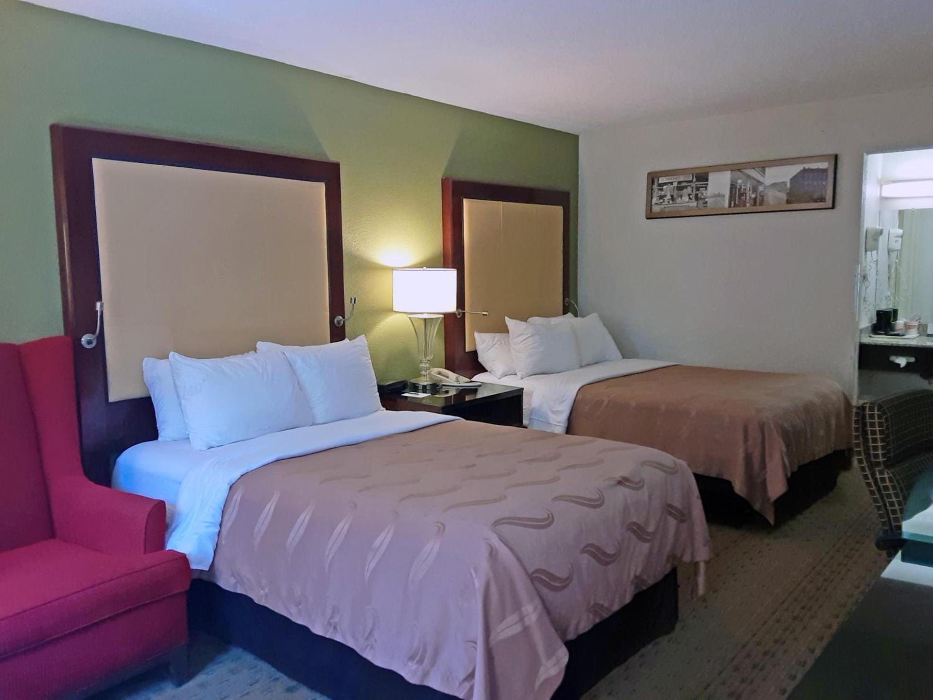 Quality Inn Morganton Southeast photo 39