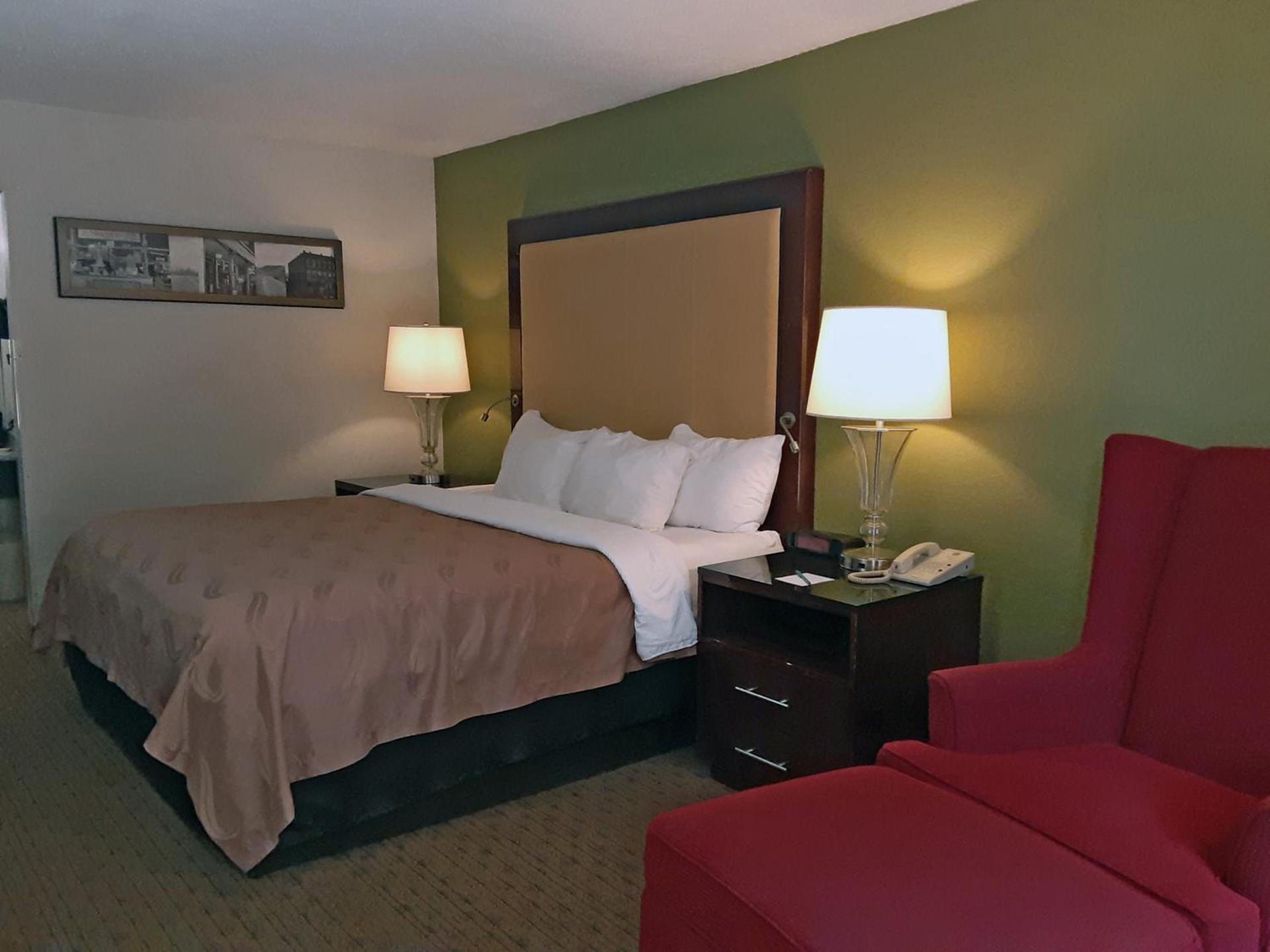Quality Inn Morganton Southeast photo 43