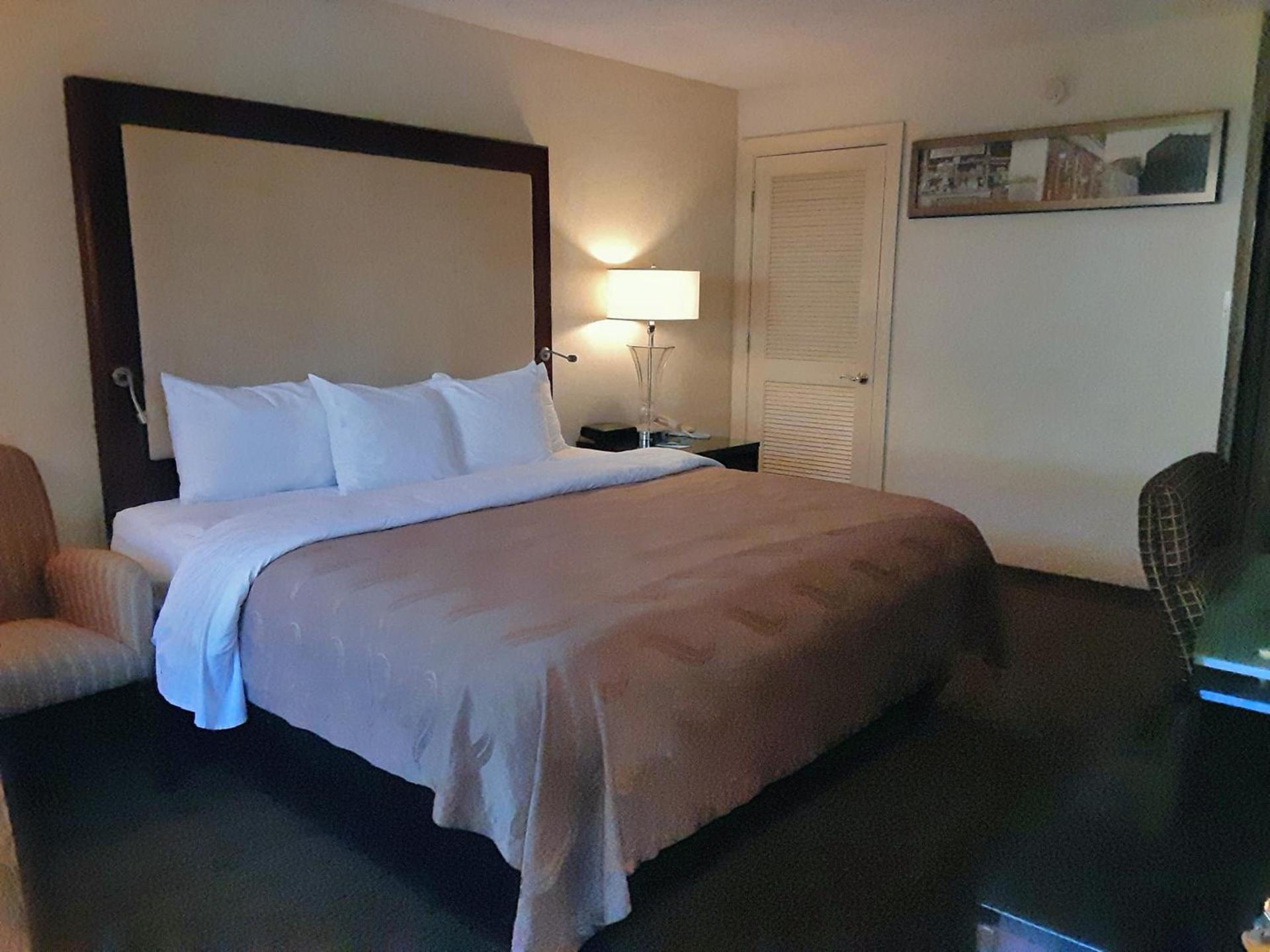 Quality Inn Morganton Southeast photo 18