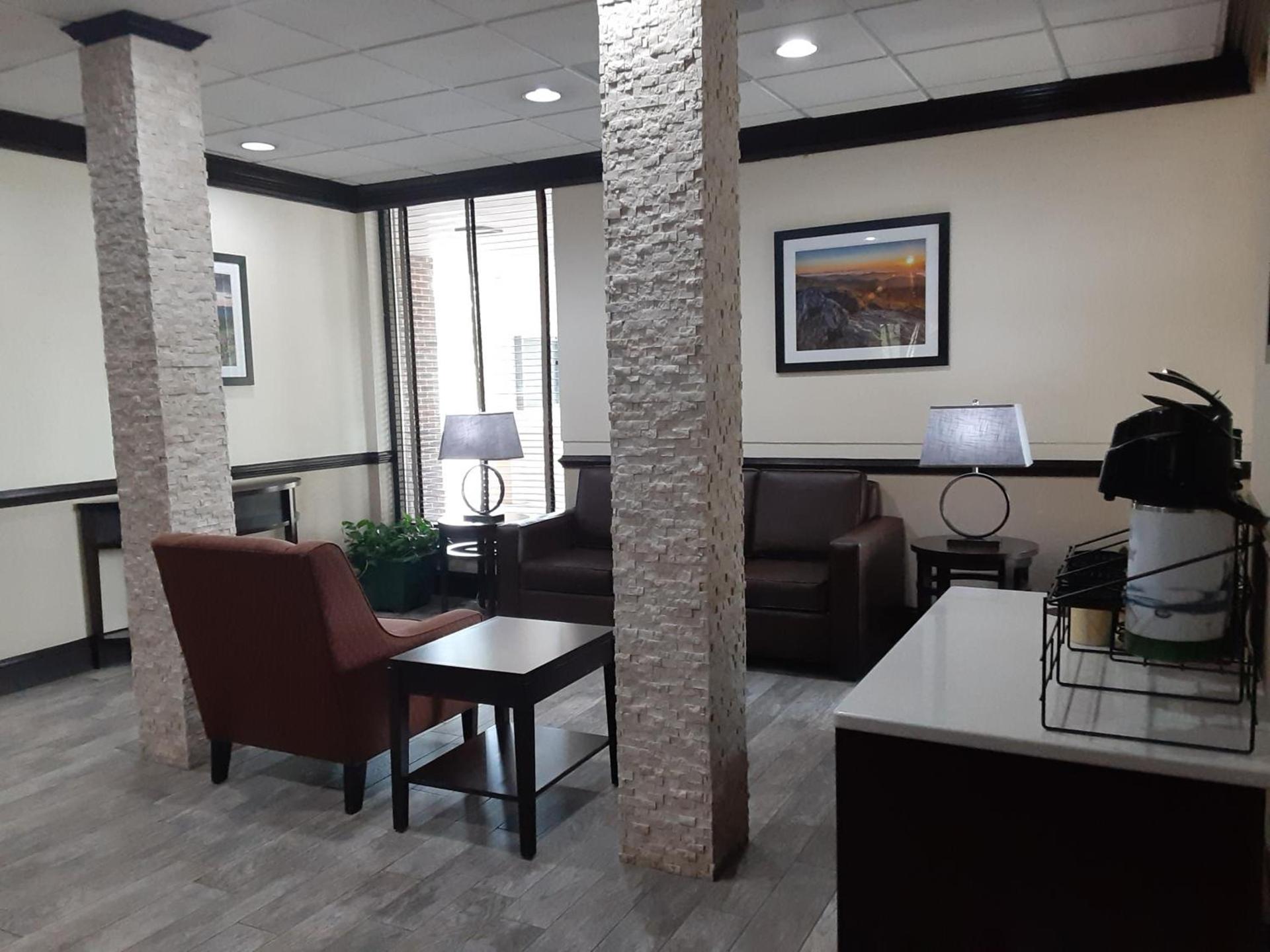 Quality Inn Morganton Southeast photo 41