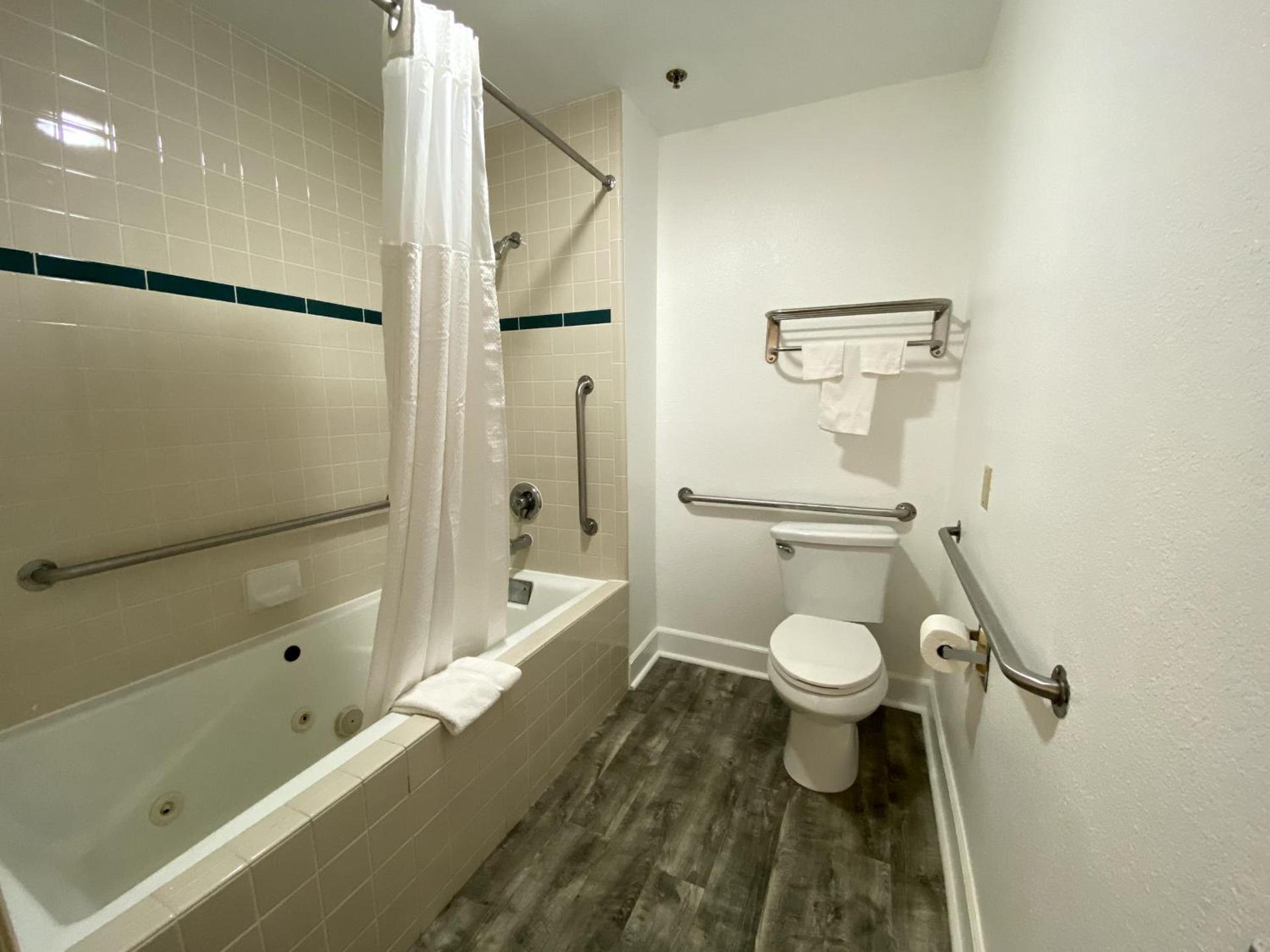 BridgePoint Inn Daly City photo 13