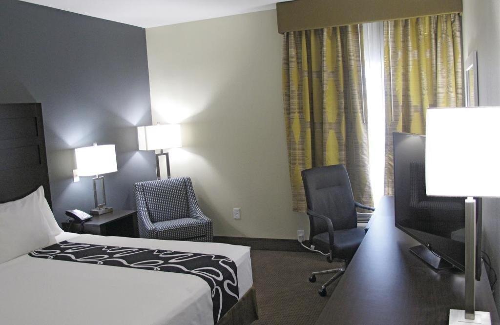 La Quinta by Wyndham Karnes City - Kenedy photo 67