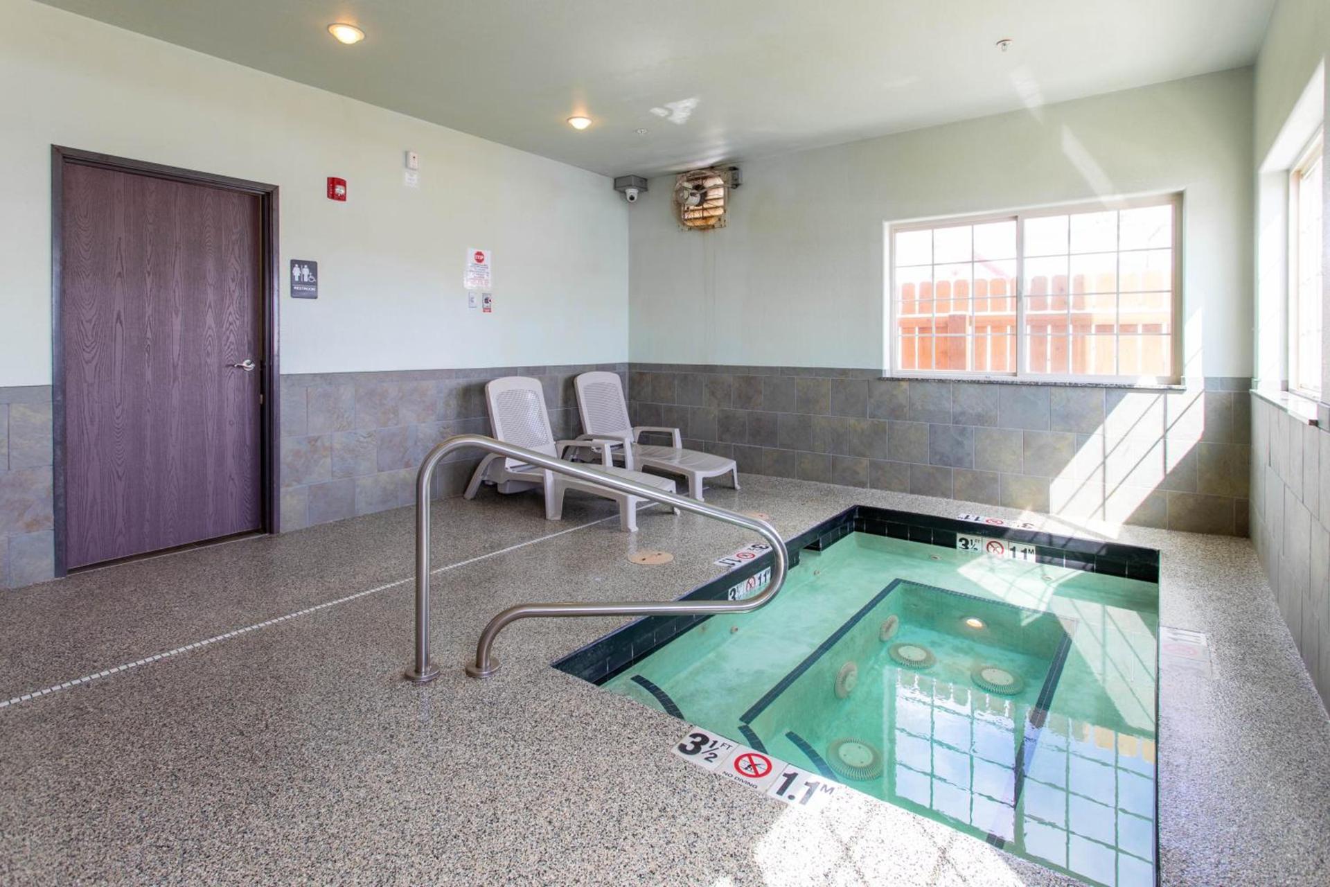 North Park Inn & Suites photo 10