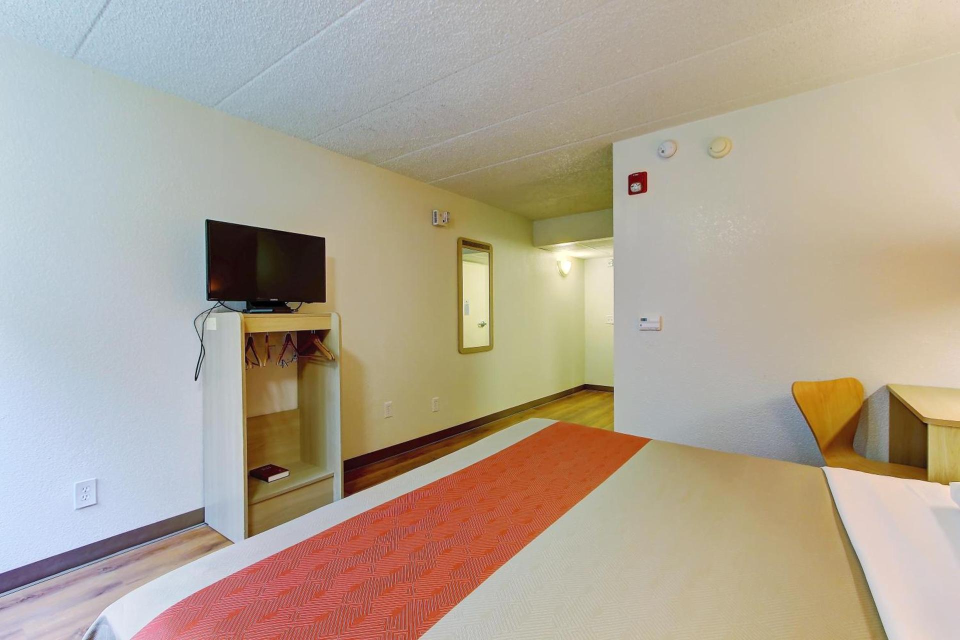 Motel 6-York, PA - North photo 53