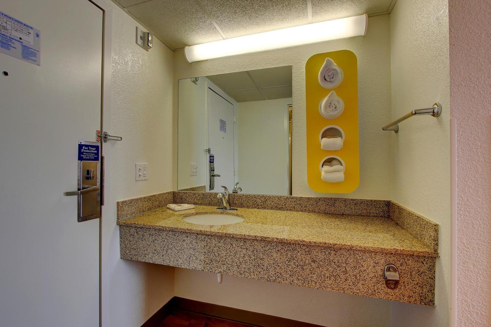 Motel 6-York, PA - North photo 58