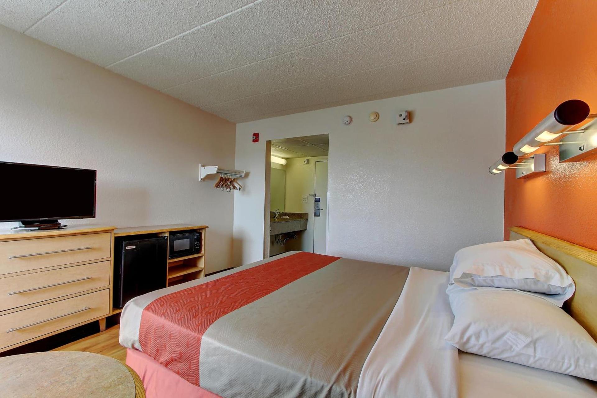 Motel 6-York, PA - North photo 59