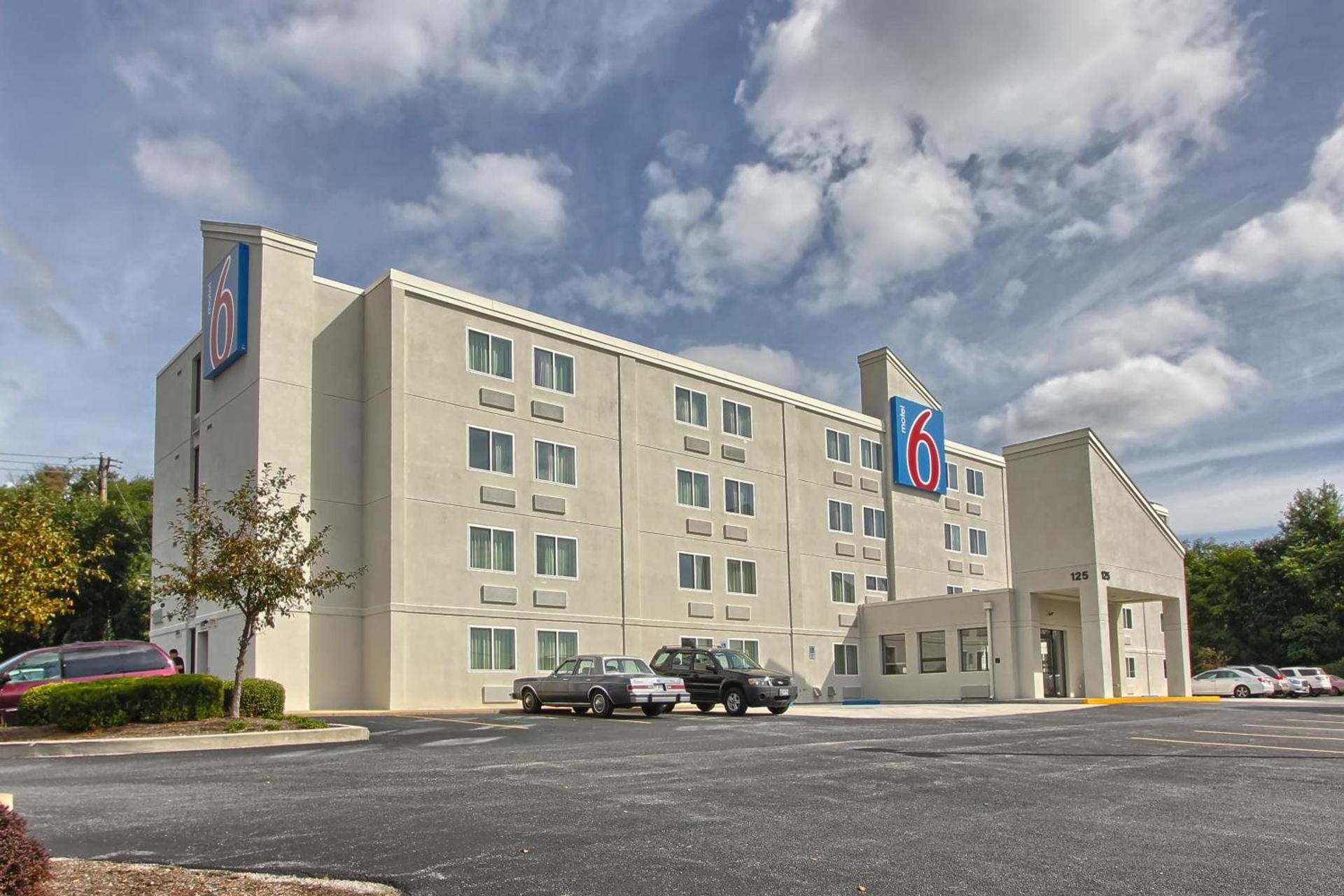 Motel 6-York, PA - North photo 60