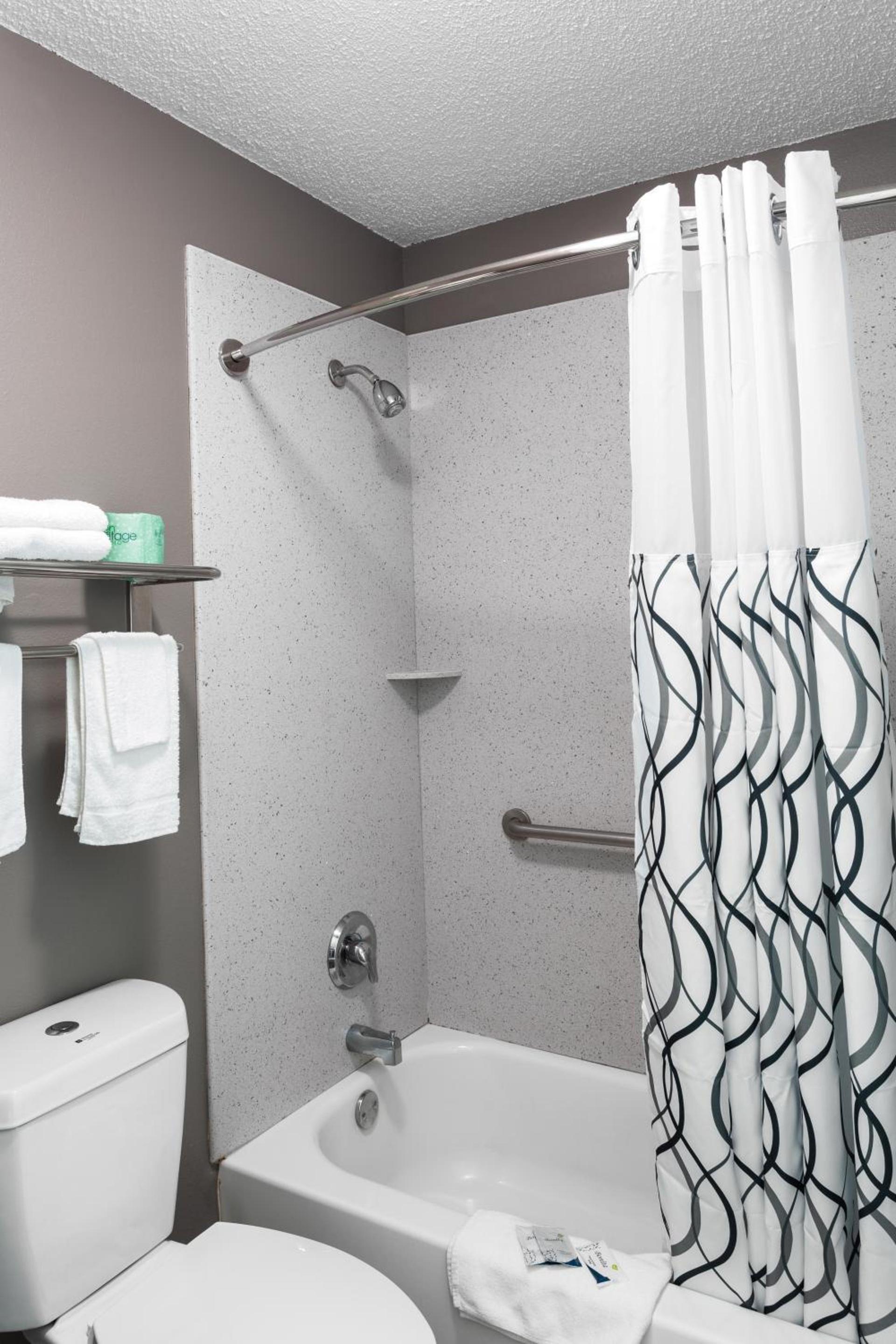 Siesta Inn McAllen photo 27
