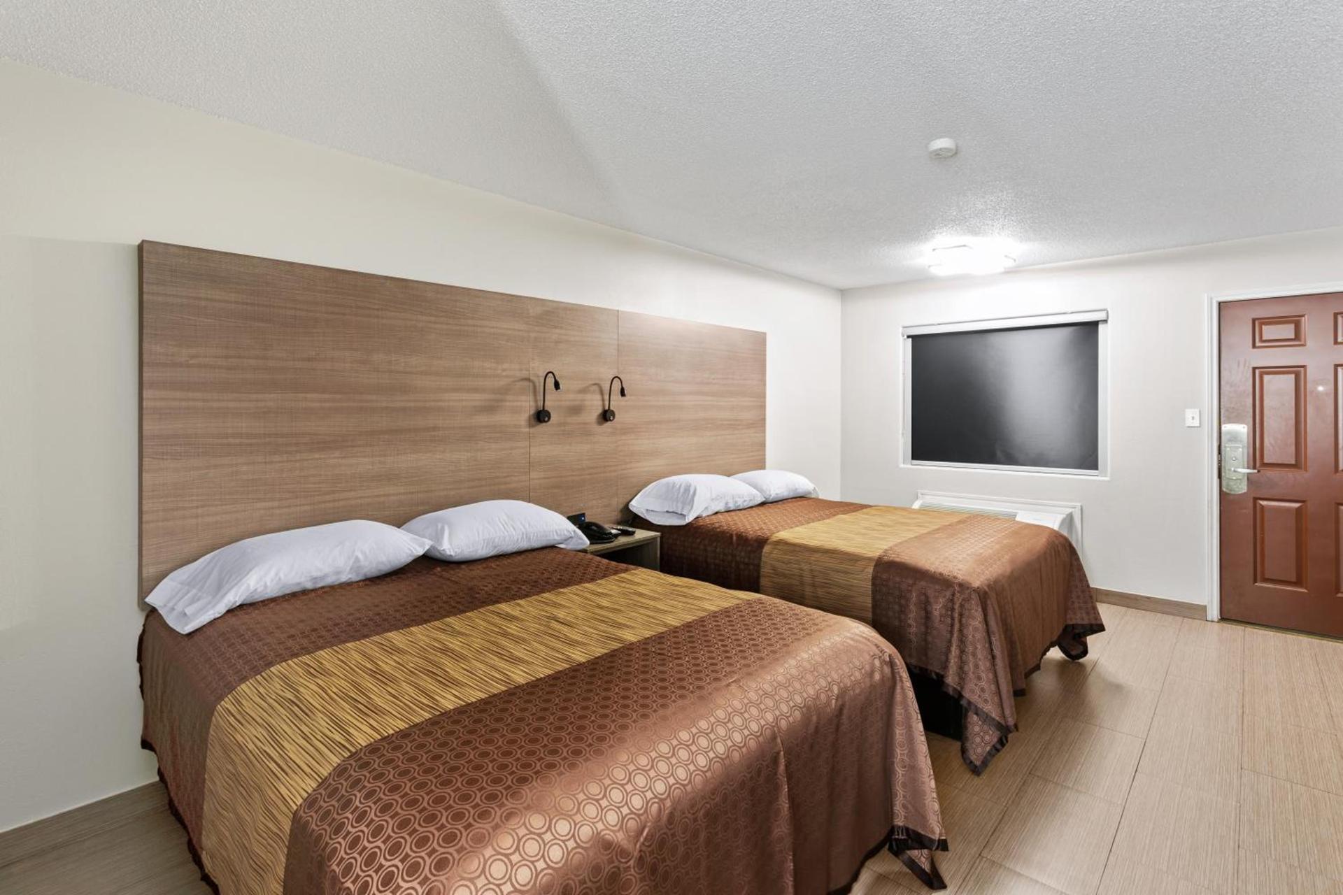 Siesta Inn McAllen photo 35