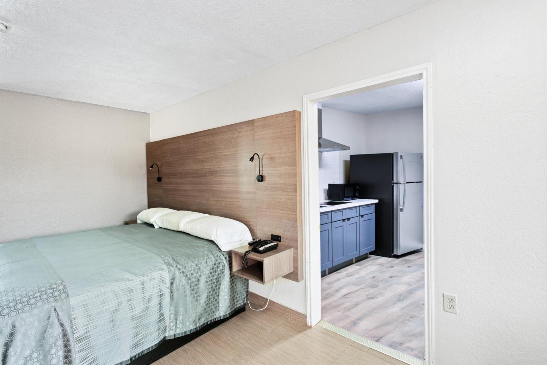 Siesta Inn McAllen photo 34