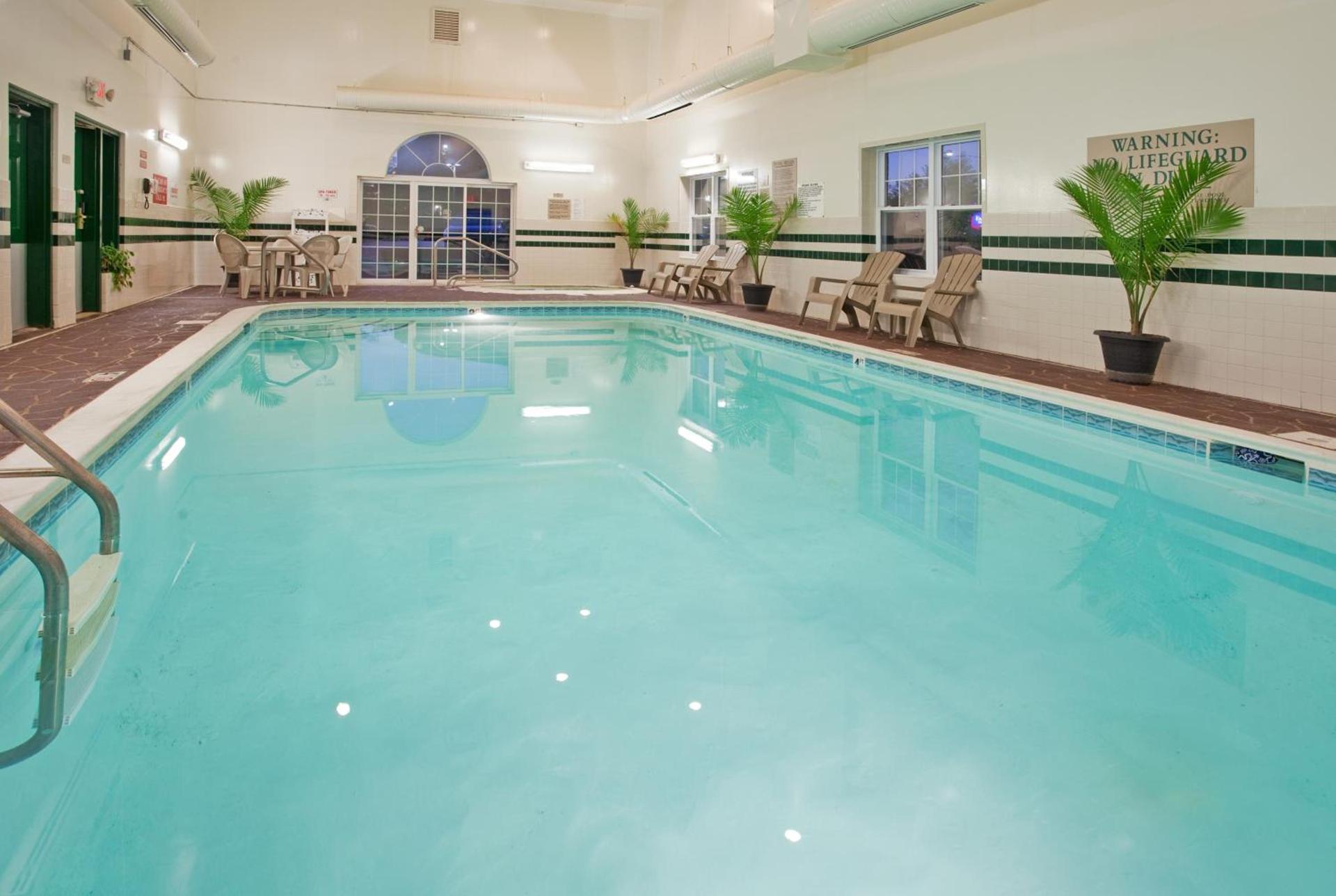 City Express by Marriott Louisville Southeast photo 18