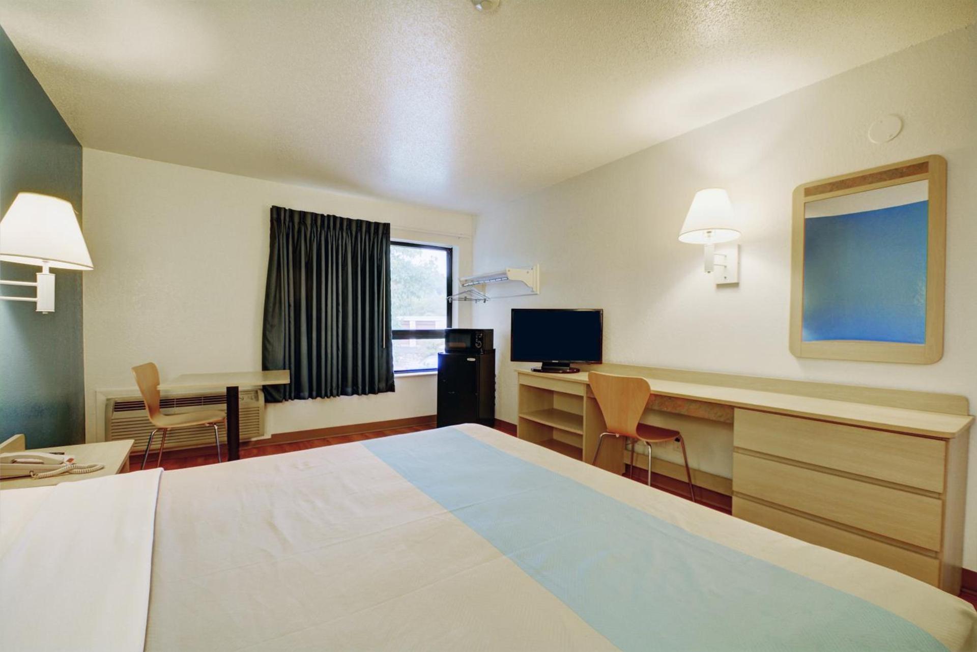 Motel 6-Newport, RI photo 23