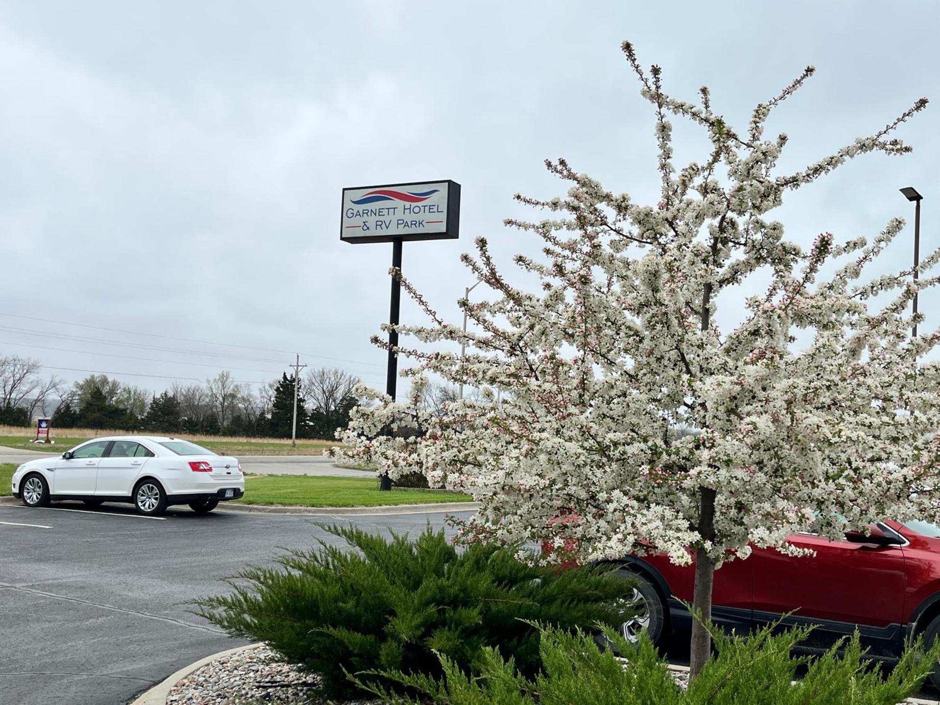 Garnett Hotel & RV Park photo 26
