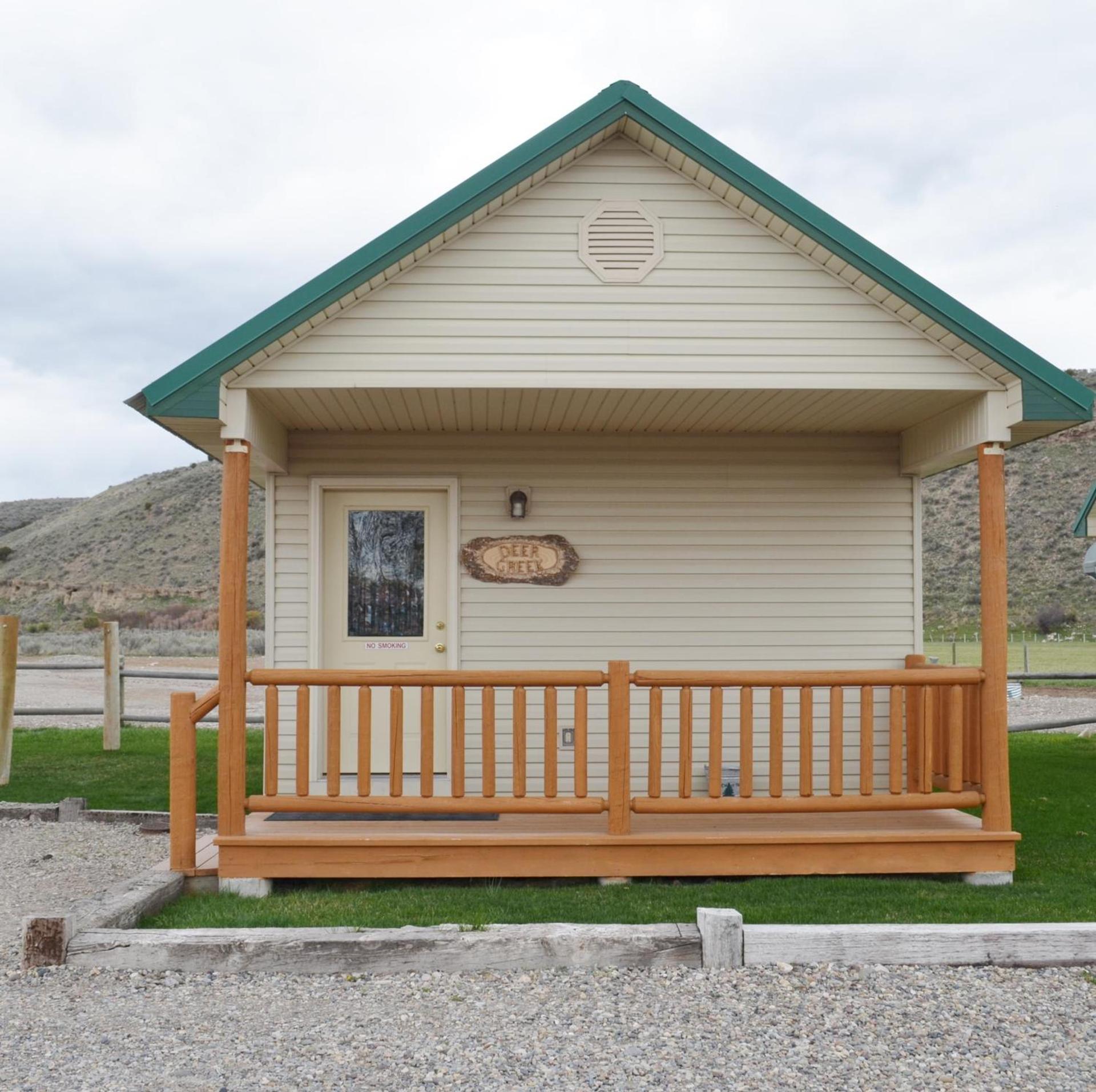 Sleepy J Cabins photo 13