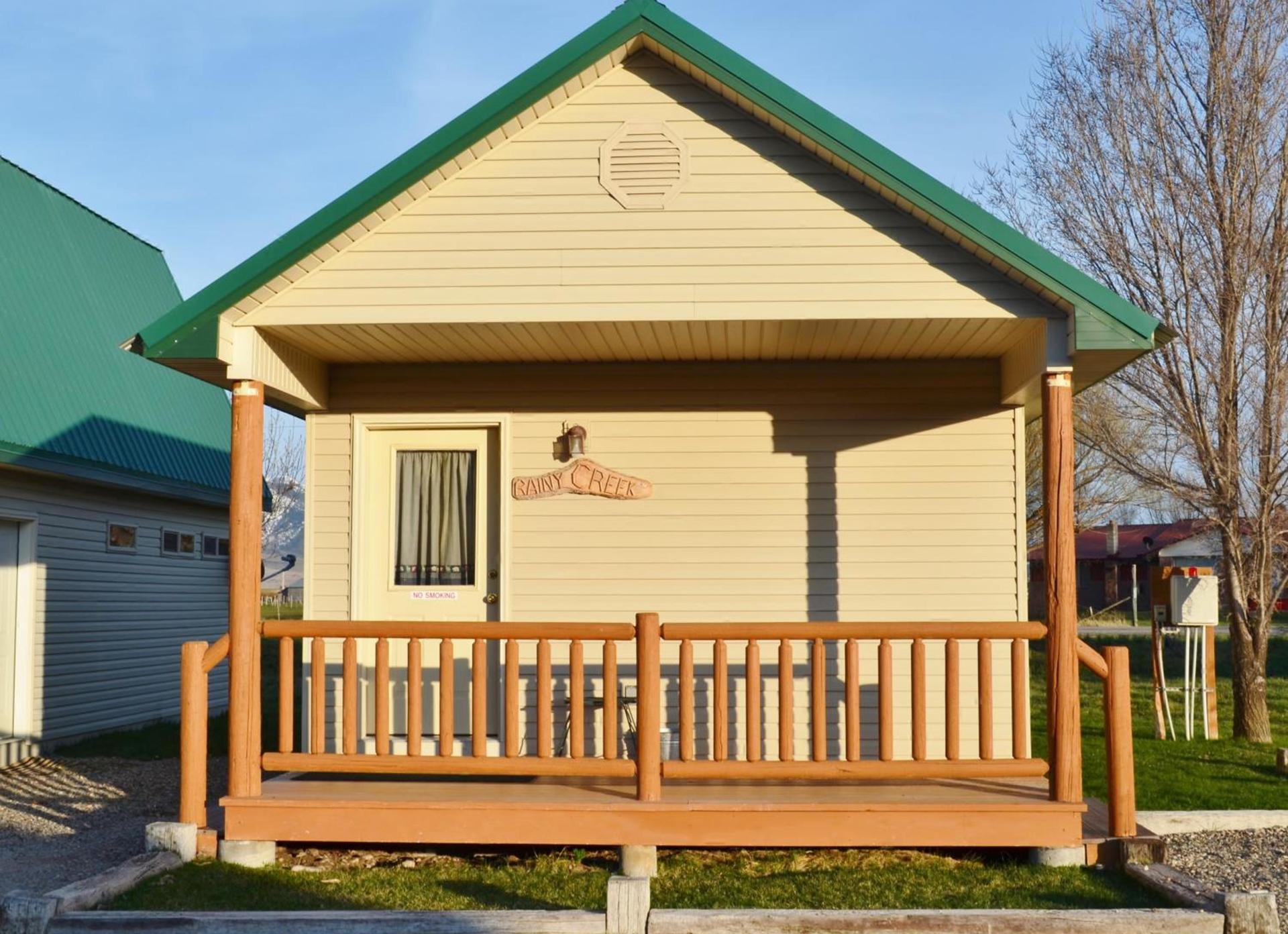 Sleepy J Cabins photo 11
