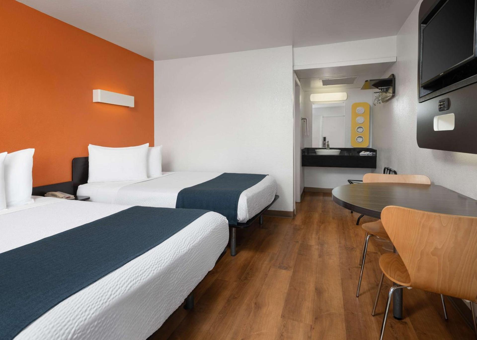 Motel 6-Carpinteria, CA - Santa Barbara - North photo 7