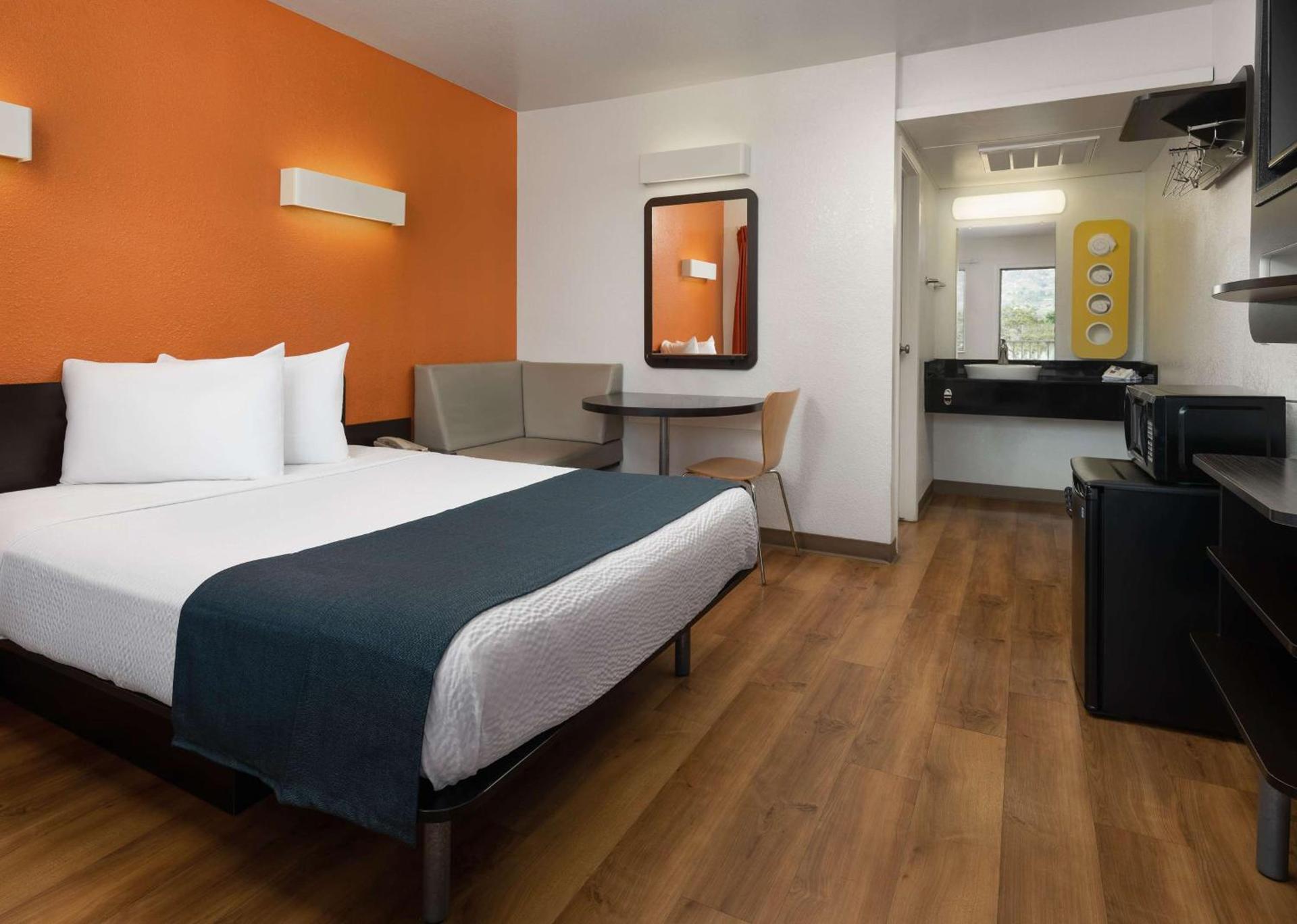 Motel 6-Carpinteria, CA - Santa Barbara - North photo 9