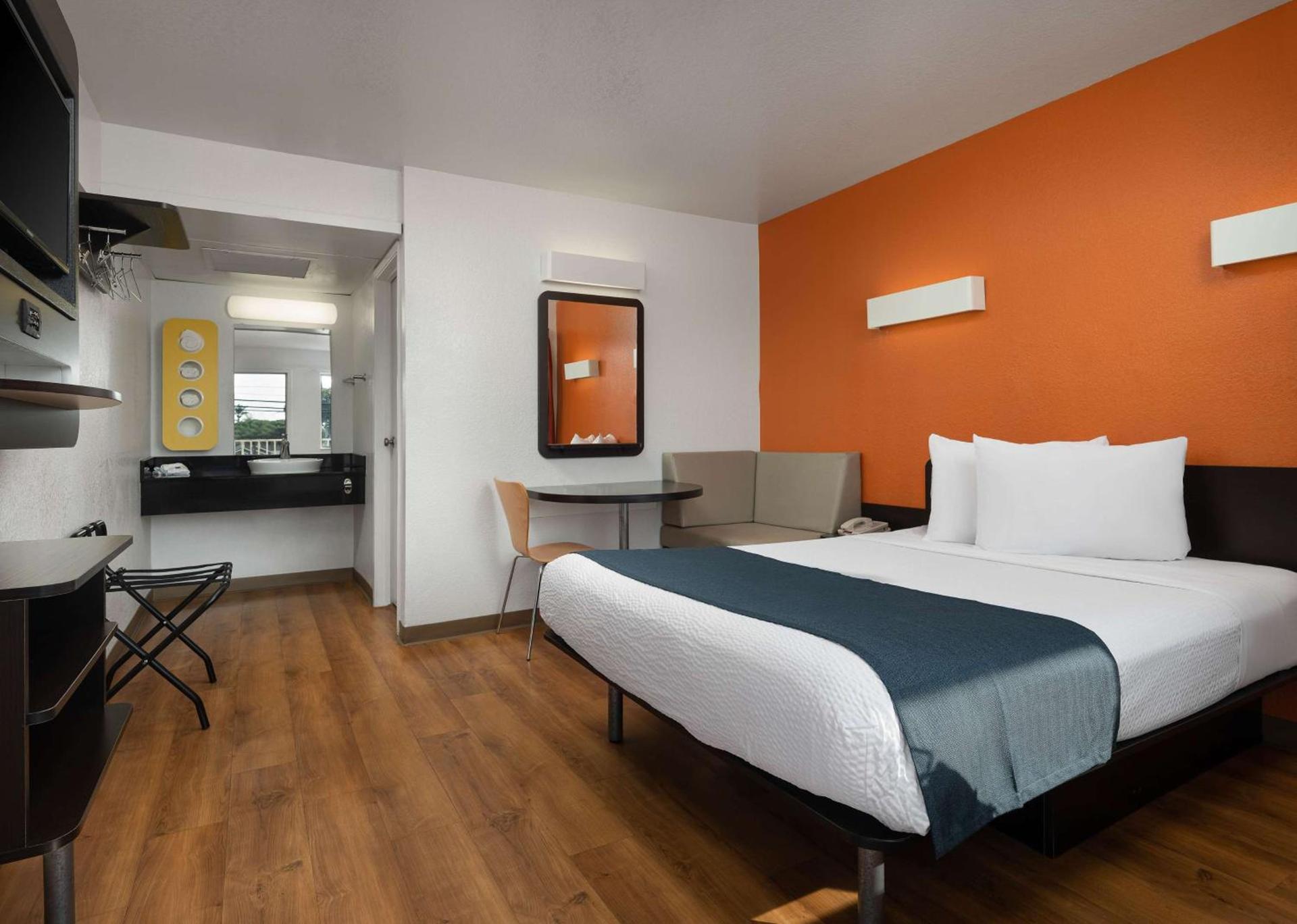 Motel 6-Carpinteria, CA - Santa Barbara - North photo 11