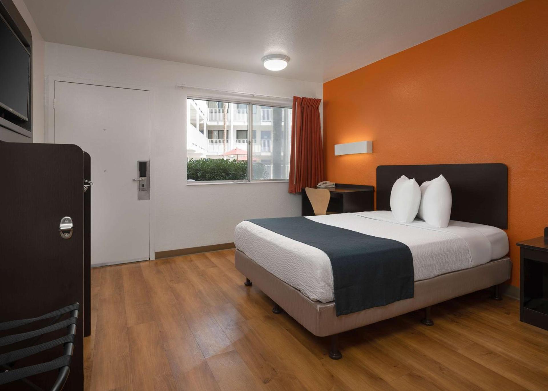 Motel 6-Carpinteria, CA - Santa Barbara - North photo 14