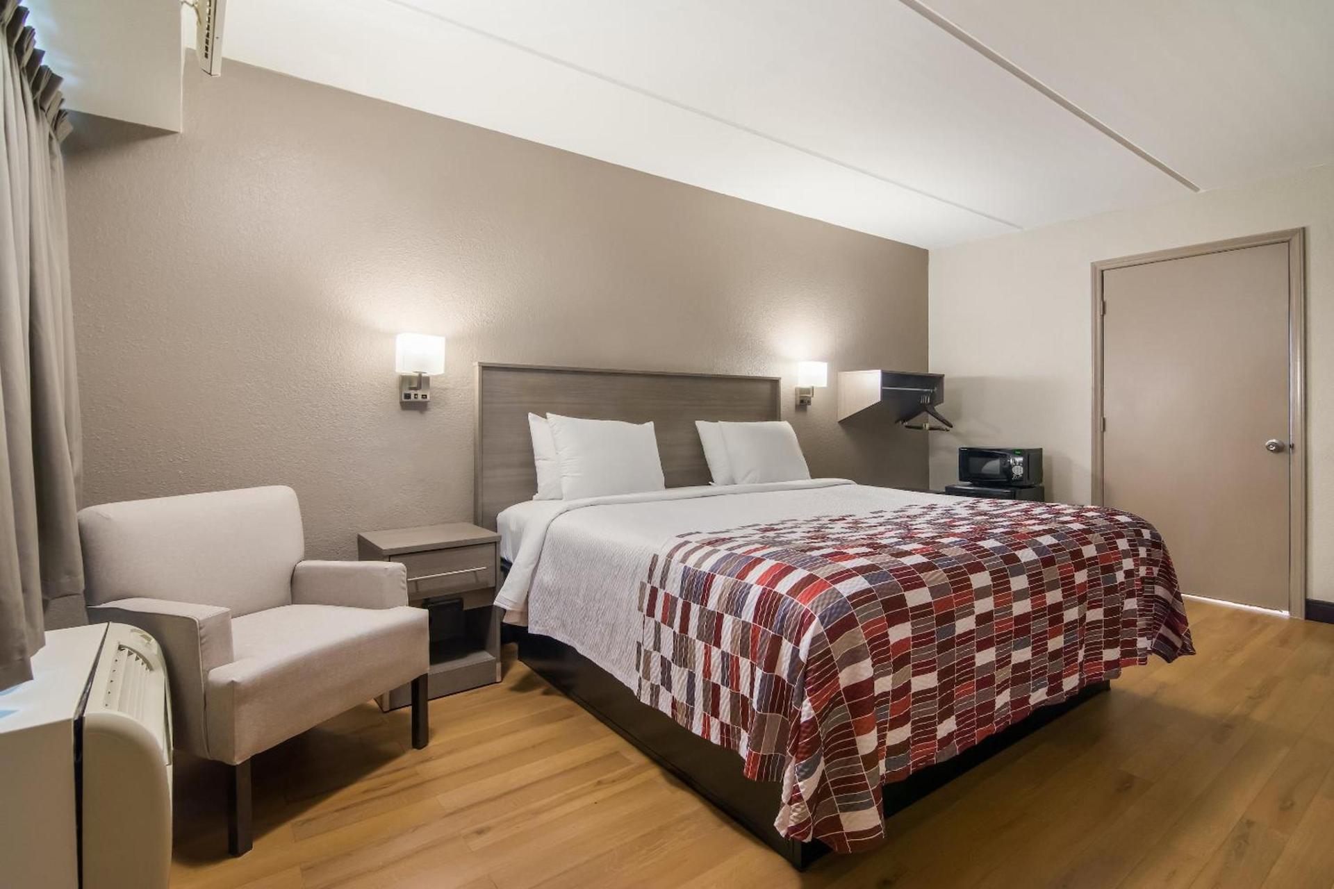 Red Roof Inn Durham - Triangle Park photo 27