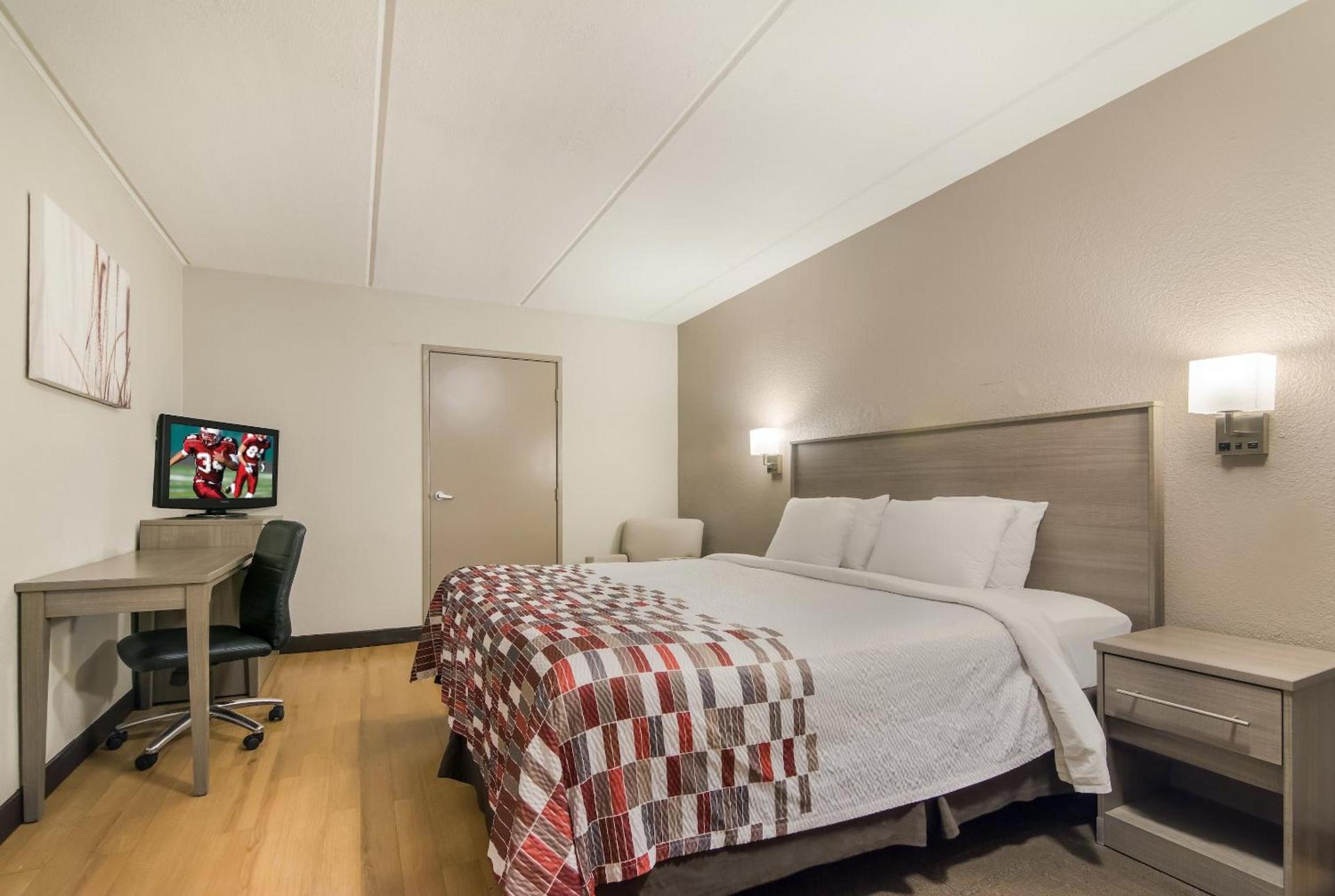 Red Roof Inn Durham - Triangle Park photo 24