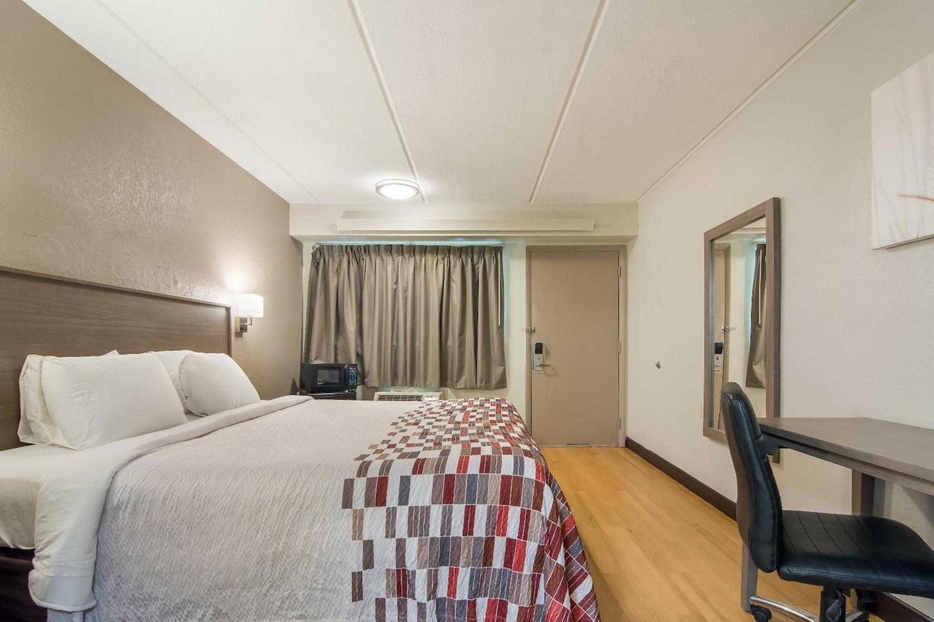 Red Roof Inn Durham - Triangle Park photo 26
