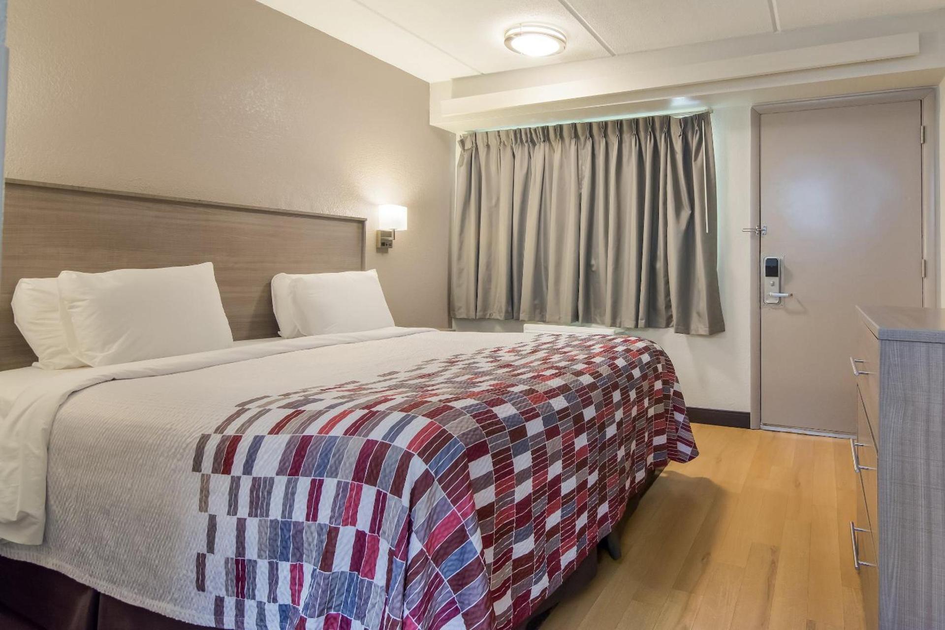 Red Roof Inn Durham - Triangle Park photo 20