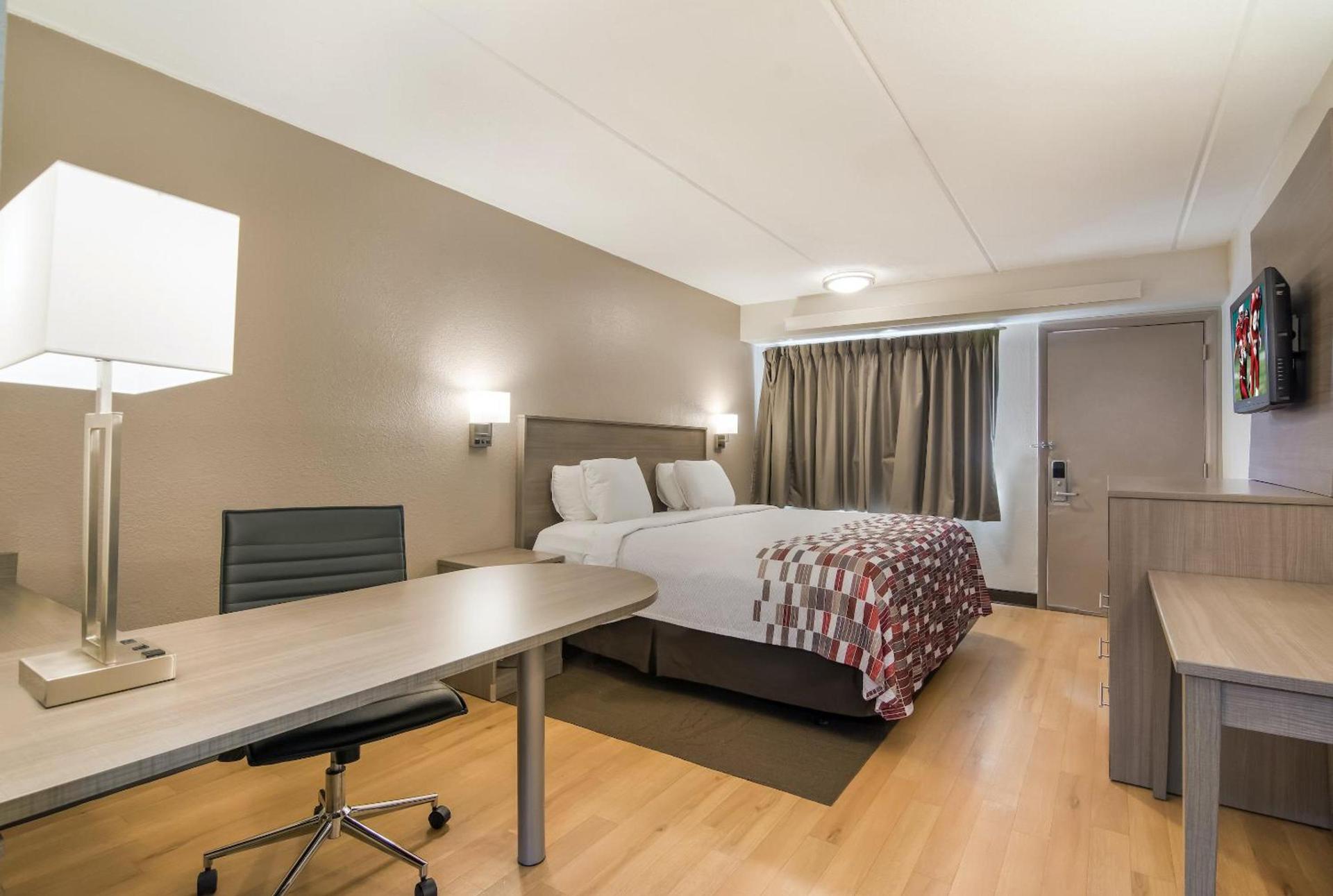 Red Roof Inn Durham - Triangle Park photo 14