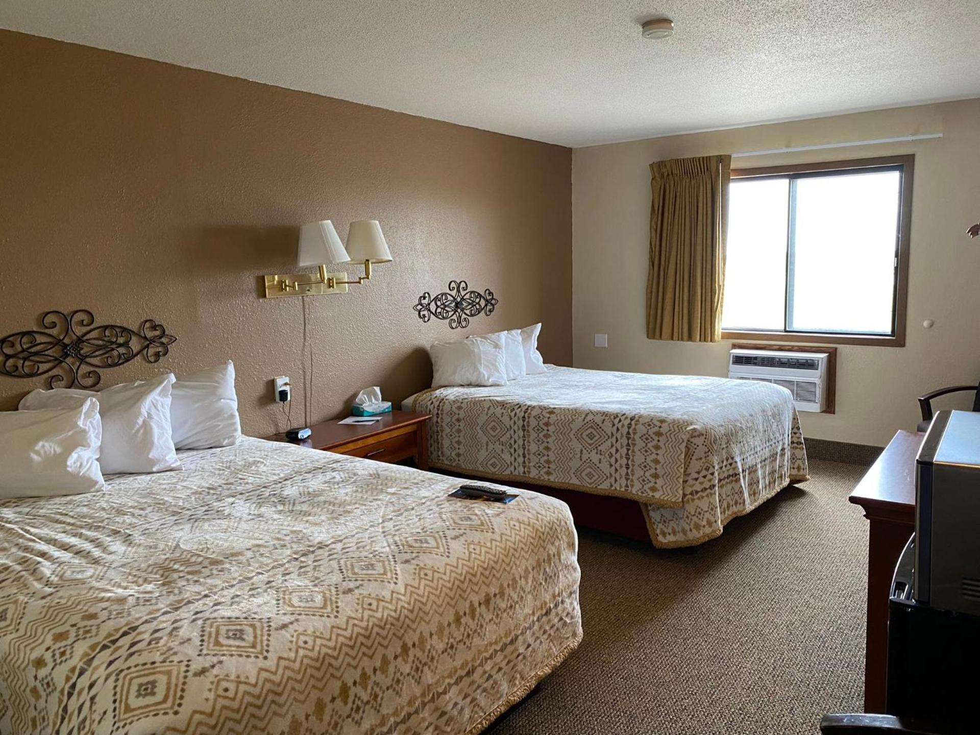 Americas Best Value Inn Kadoka photo 5