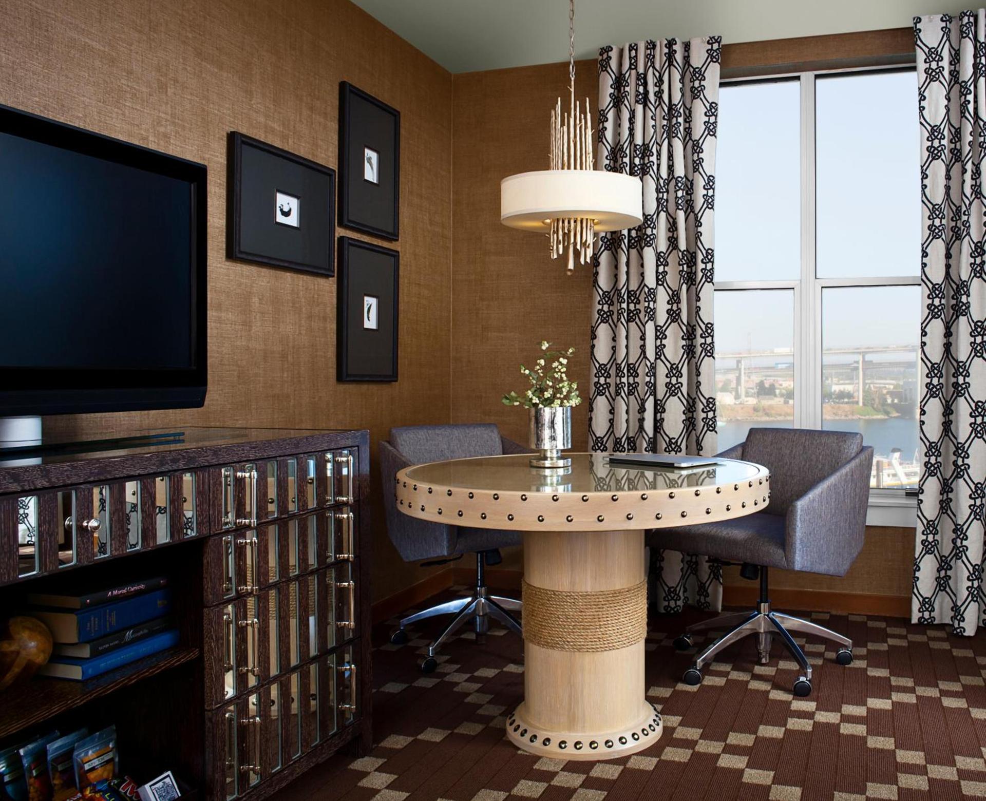 Kimpton Riverplace Hotel by IHG photo 32