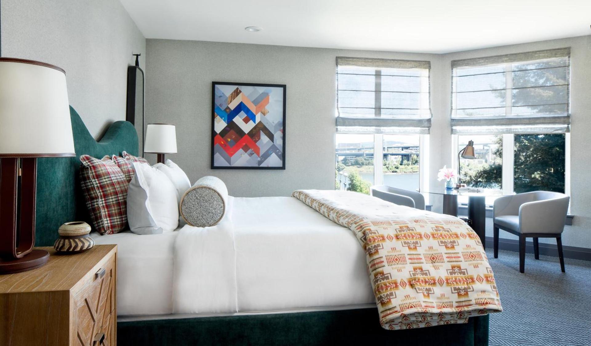 Kimpton Riverplace Hotel by IHG photo 43