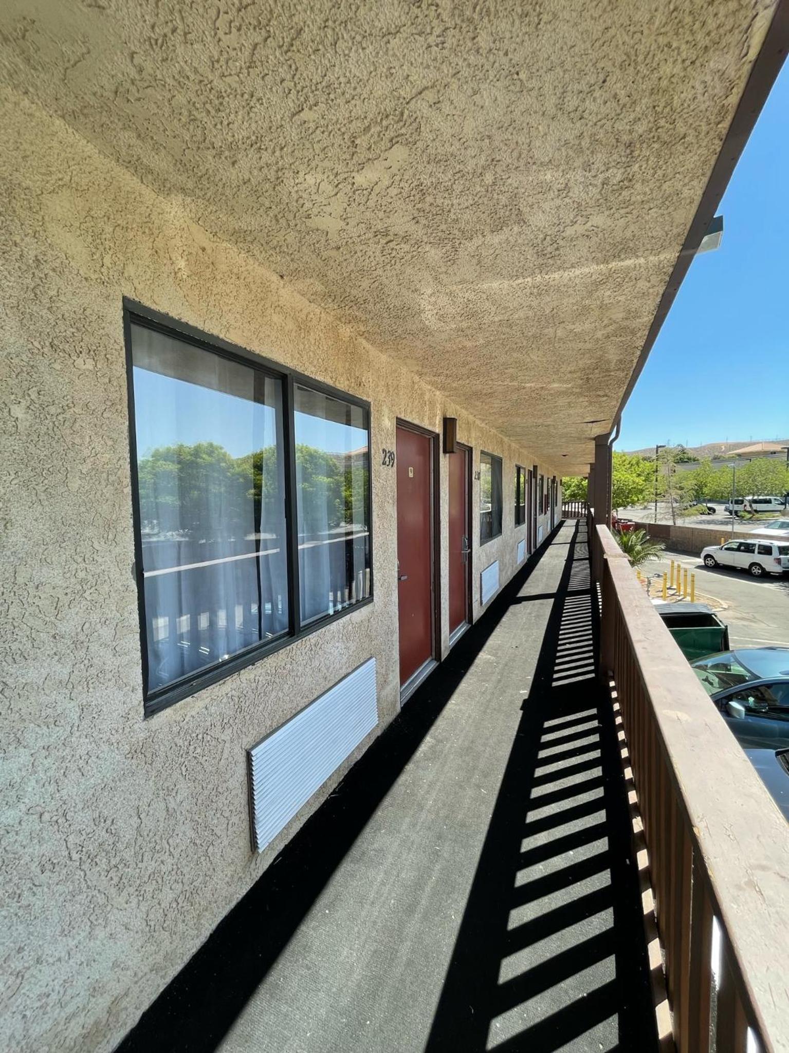 Palms Inn & Suites photo 14