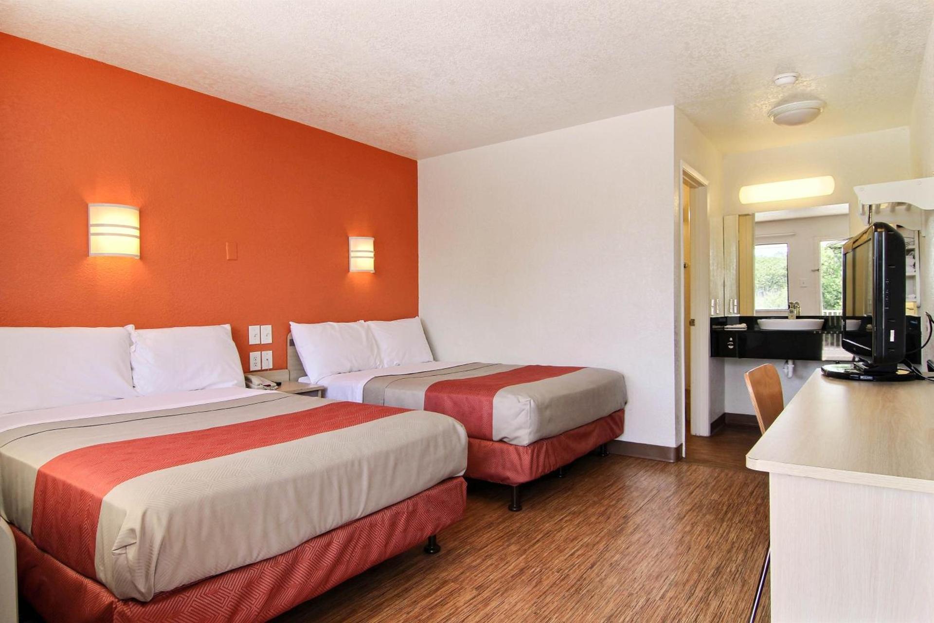 Motel 6-Abilene, TX photo 25
